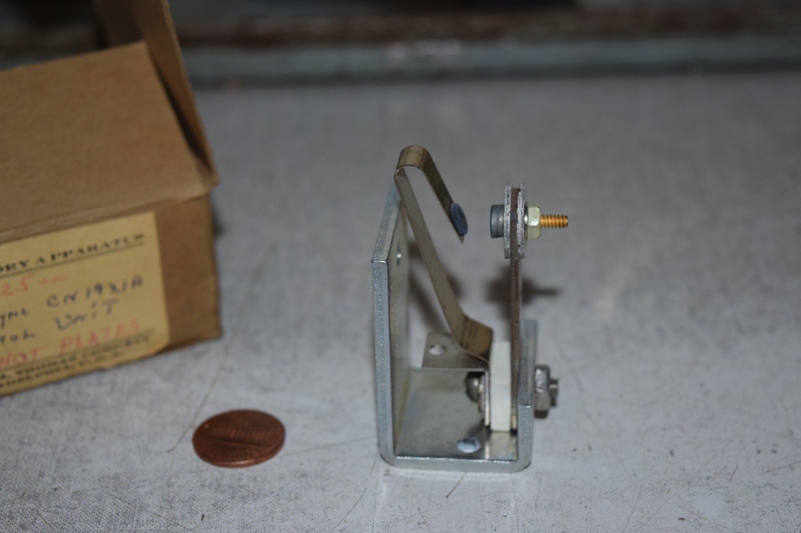 Arthur Thomas Co. THERMOLYNE CN19XIA Control Unit