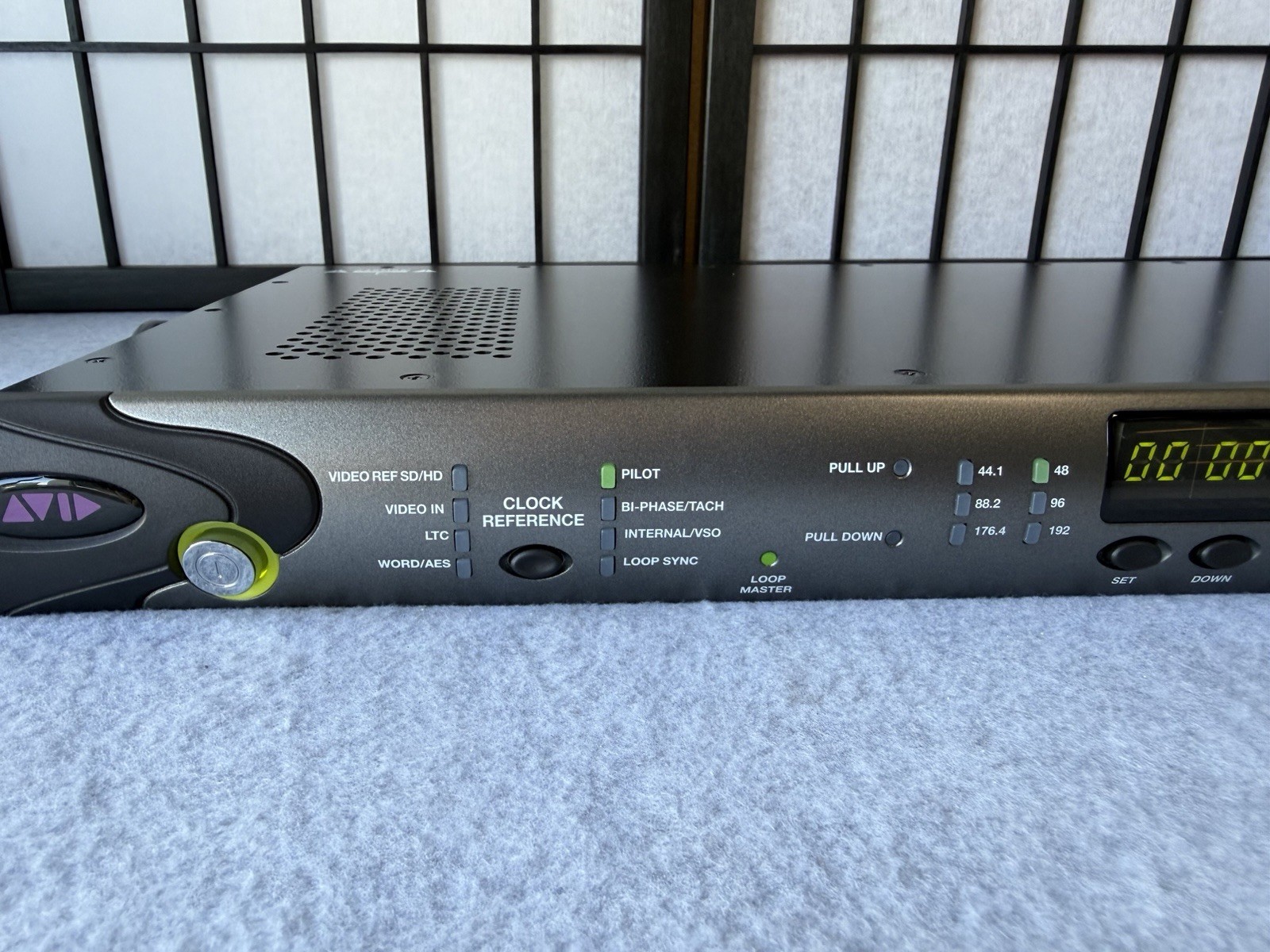 Avid Sync HD Professional Pro Tools Synchronizer – Studio Rack Unit