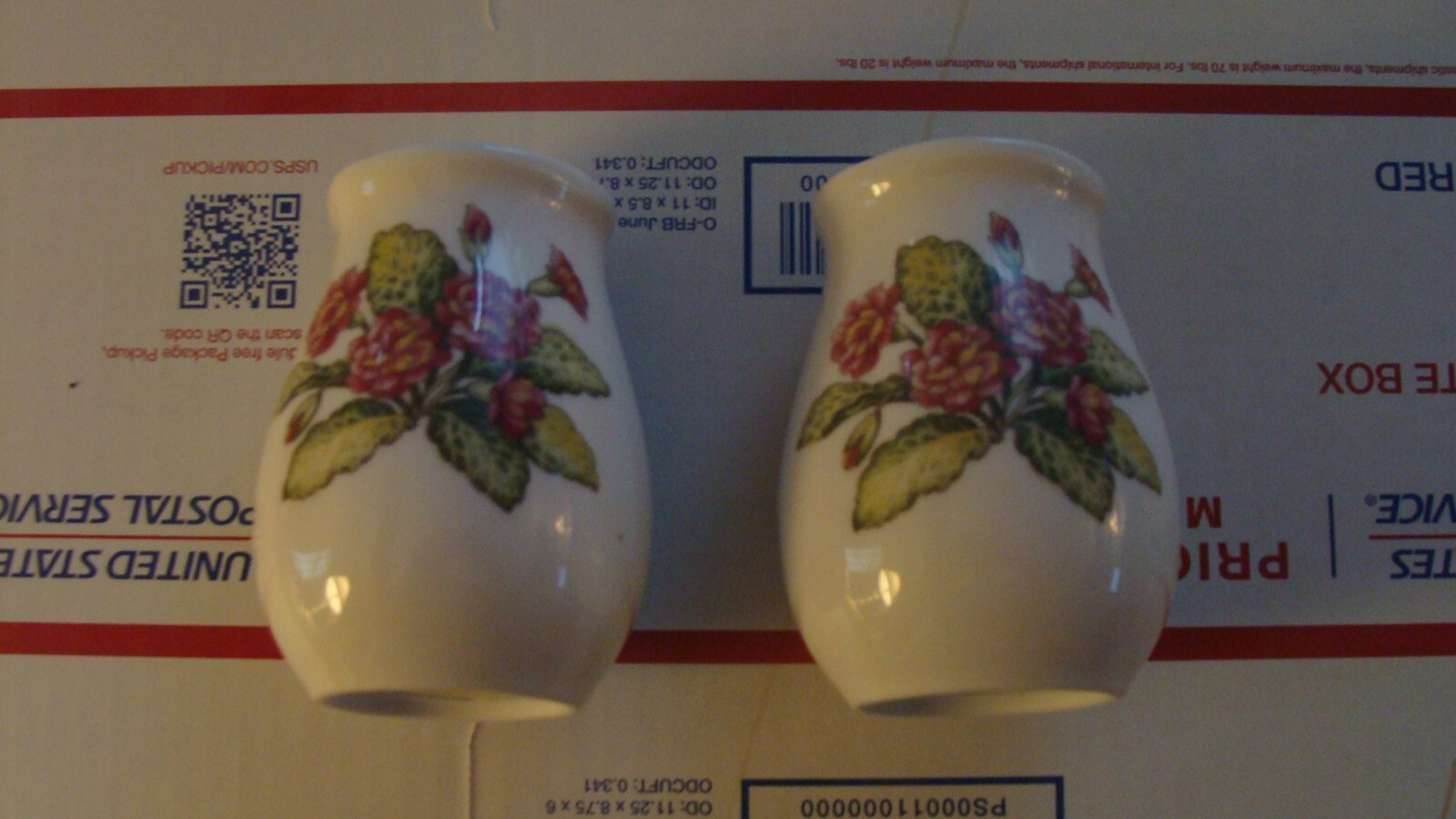 noritake salt and pepper shakers   Mint condition ,,never used