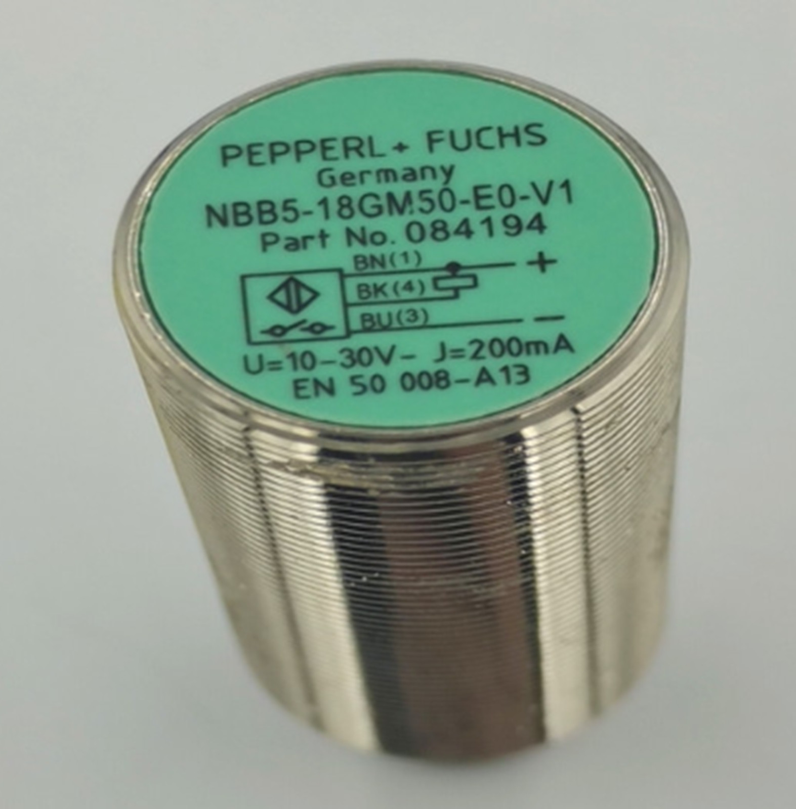 NEW PEPPERL+FUCHS NBB5-18GM50-E0-V1 Proximity Switch 10-30VDC
