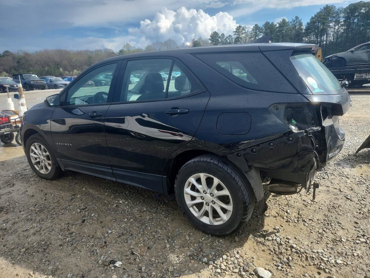 EQUINOX 2018 Glove Box 5024611