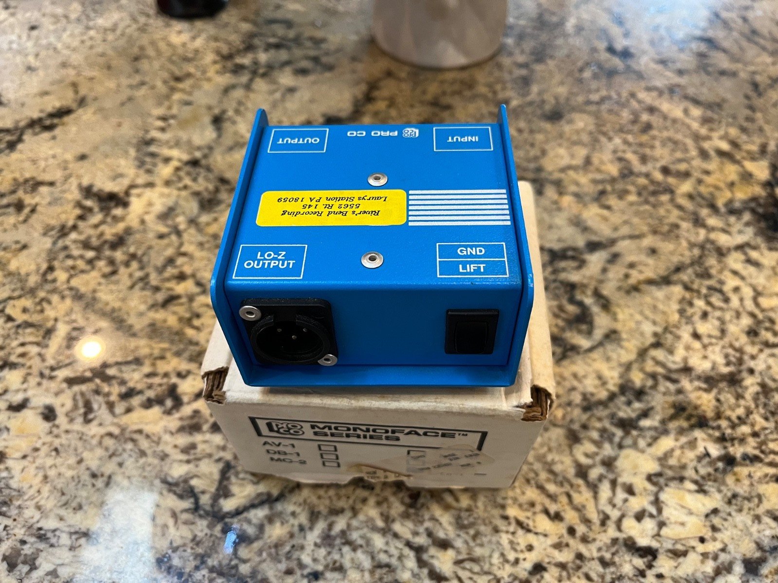 Proco Cb -1  Direct Box