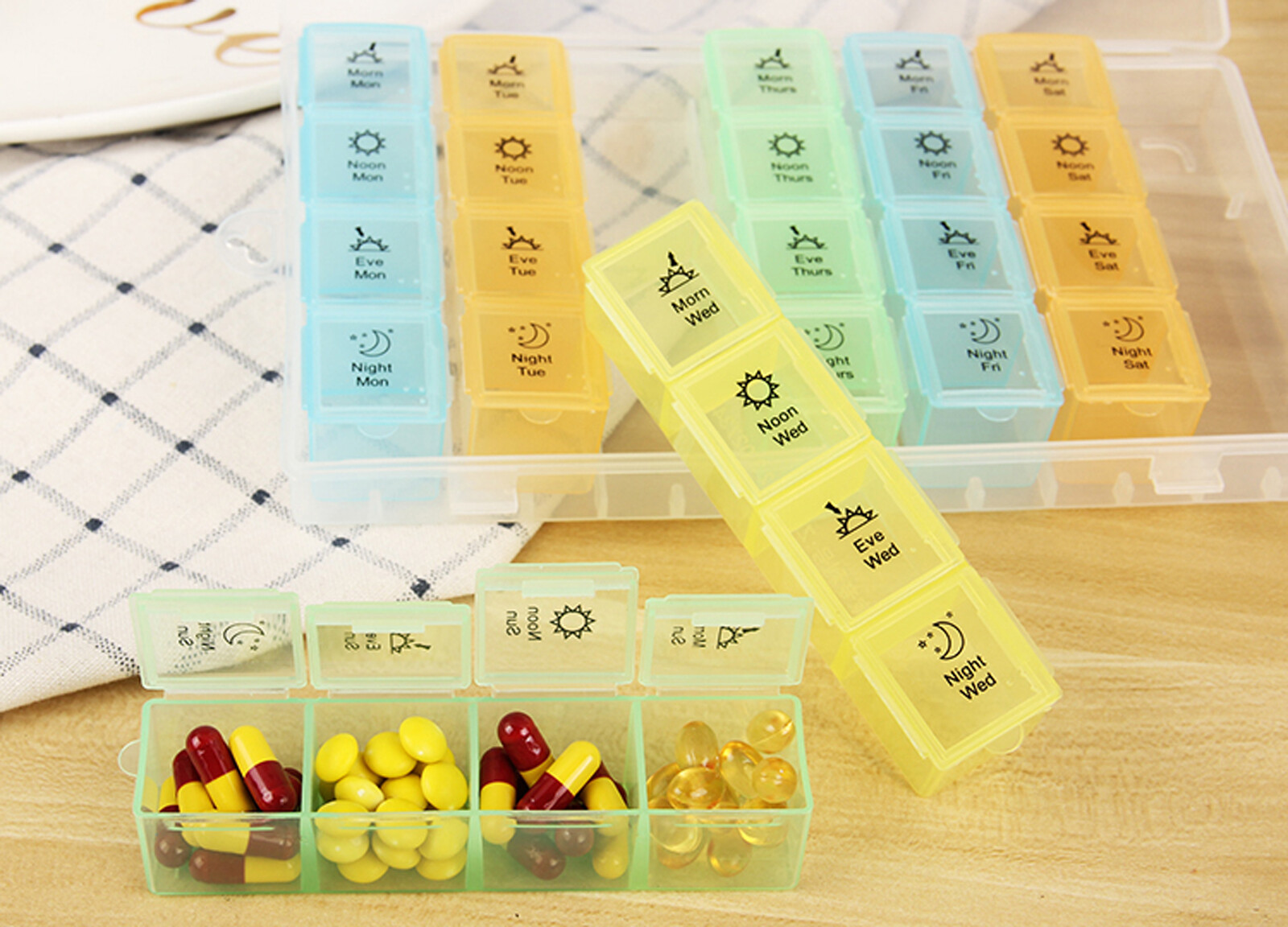 Weekly Pill Box Organizer 7-Day Organizer Case Medicine Storage 4 Times a Day
