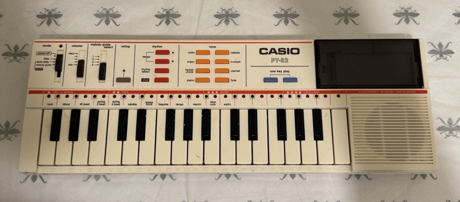 Casio Full Synth PT-82, 32 Key / Light Weight / Compact / Keyboard / Tested