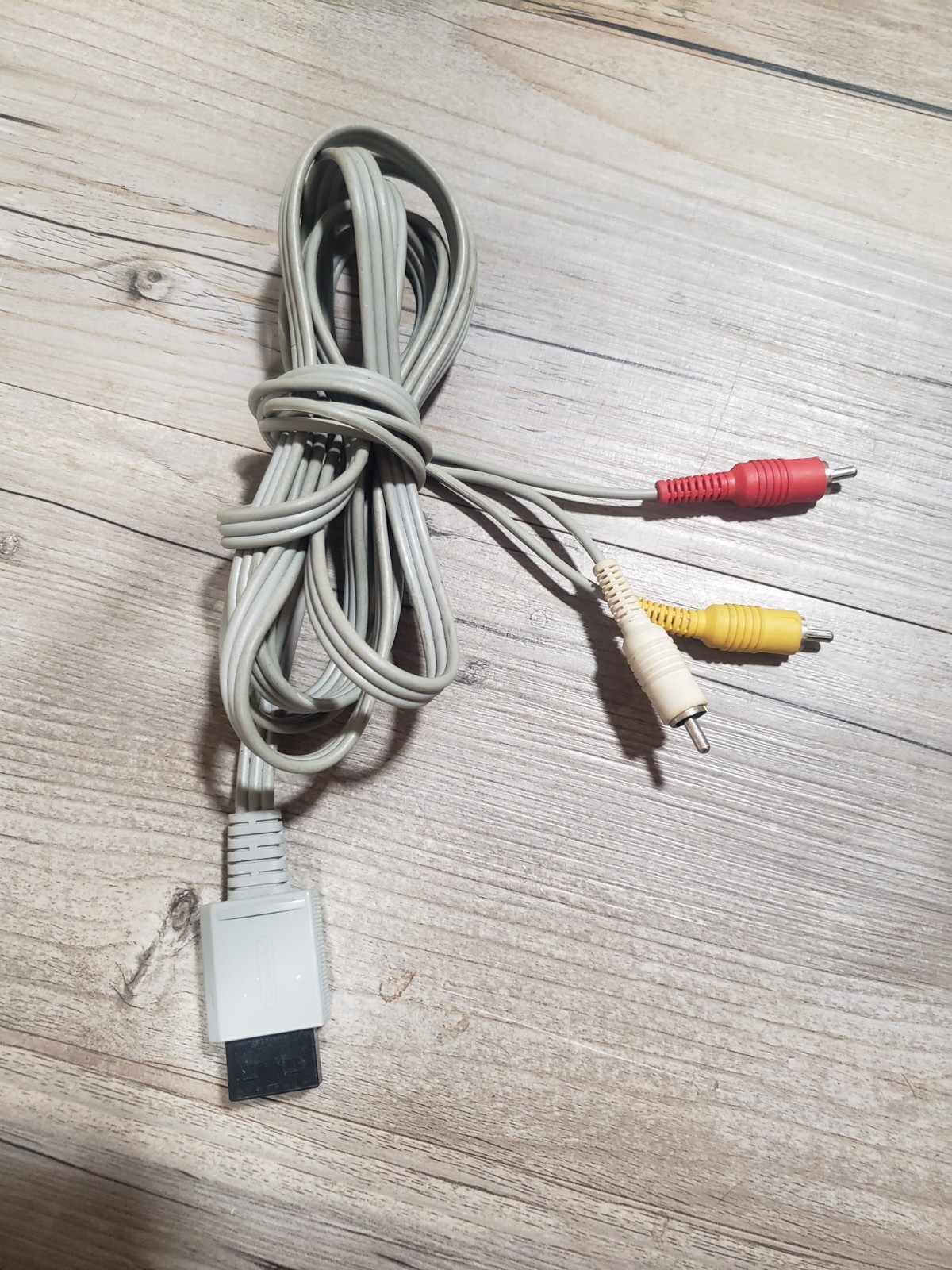 OEM Genuine Nintendo RVL-009 Wii Composite Input Audio/Video A/V Game Cable