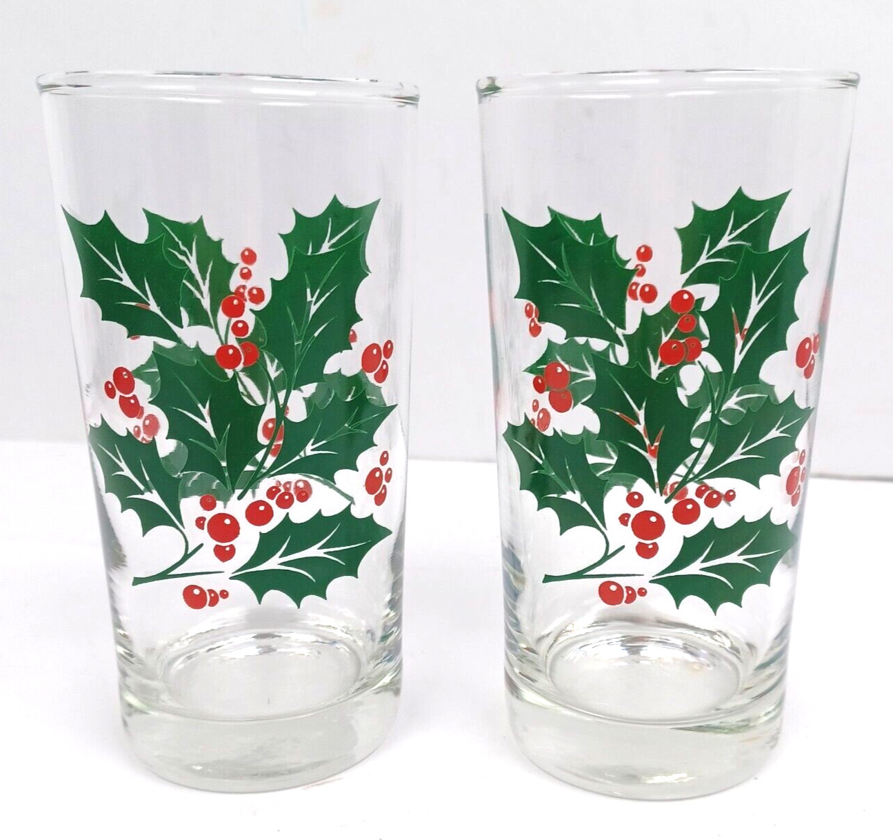 Vintage Indiana Holly Berries Christmas Holiday 12 oz Glasses 5 1/2" Set of 2