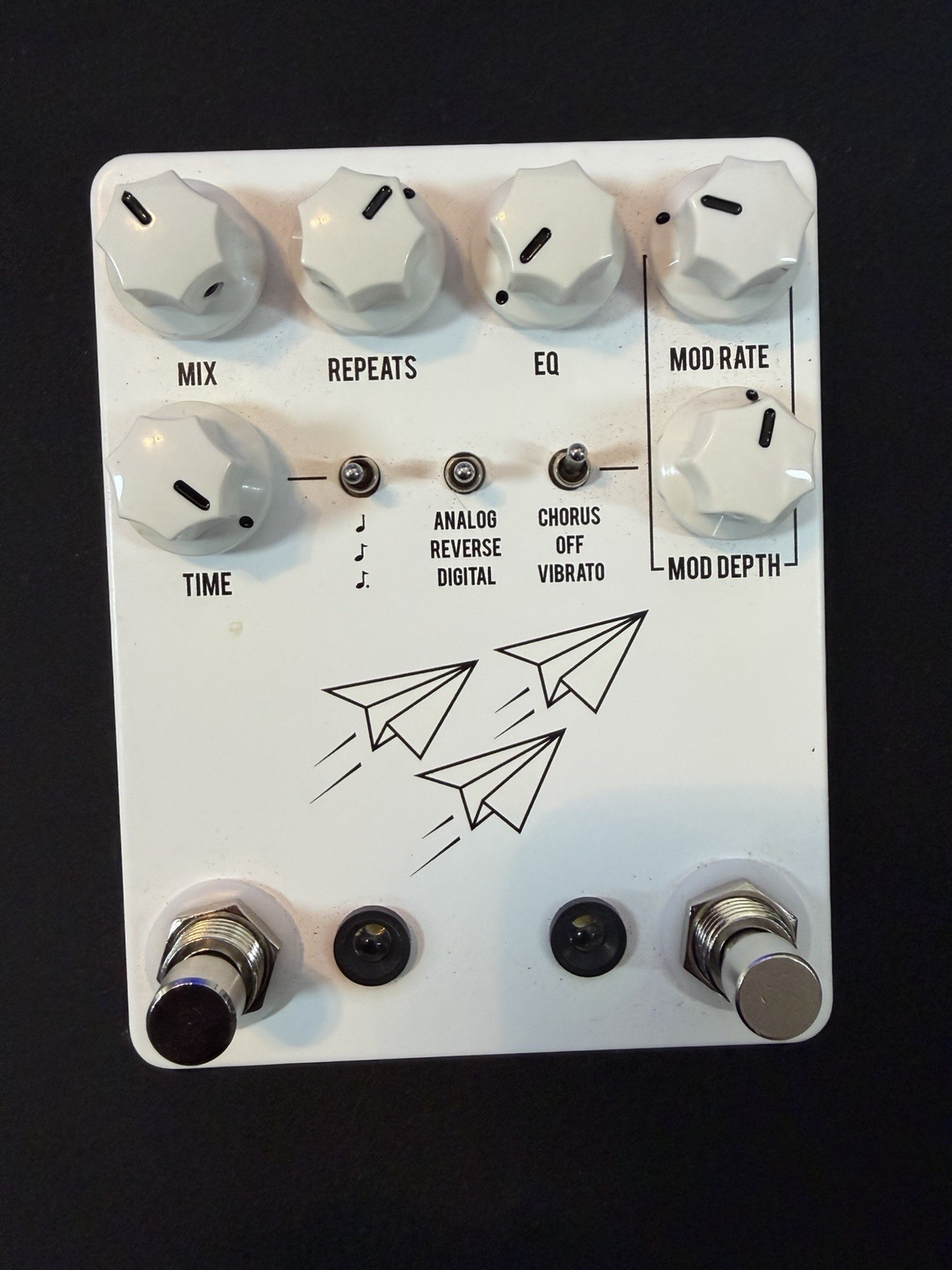 JHS Pedals Flight Delay Reverse Analog Digital Chorus Vibrato White