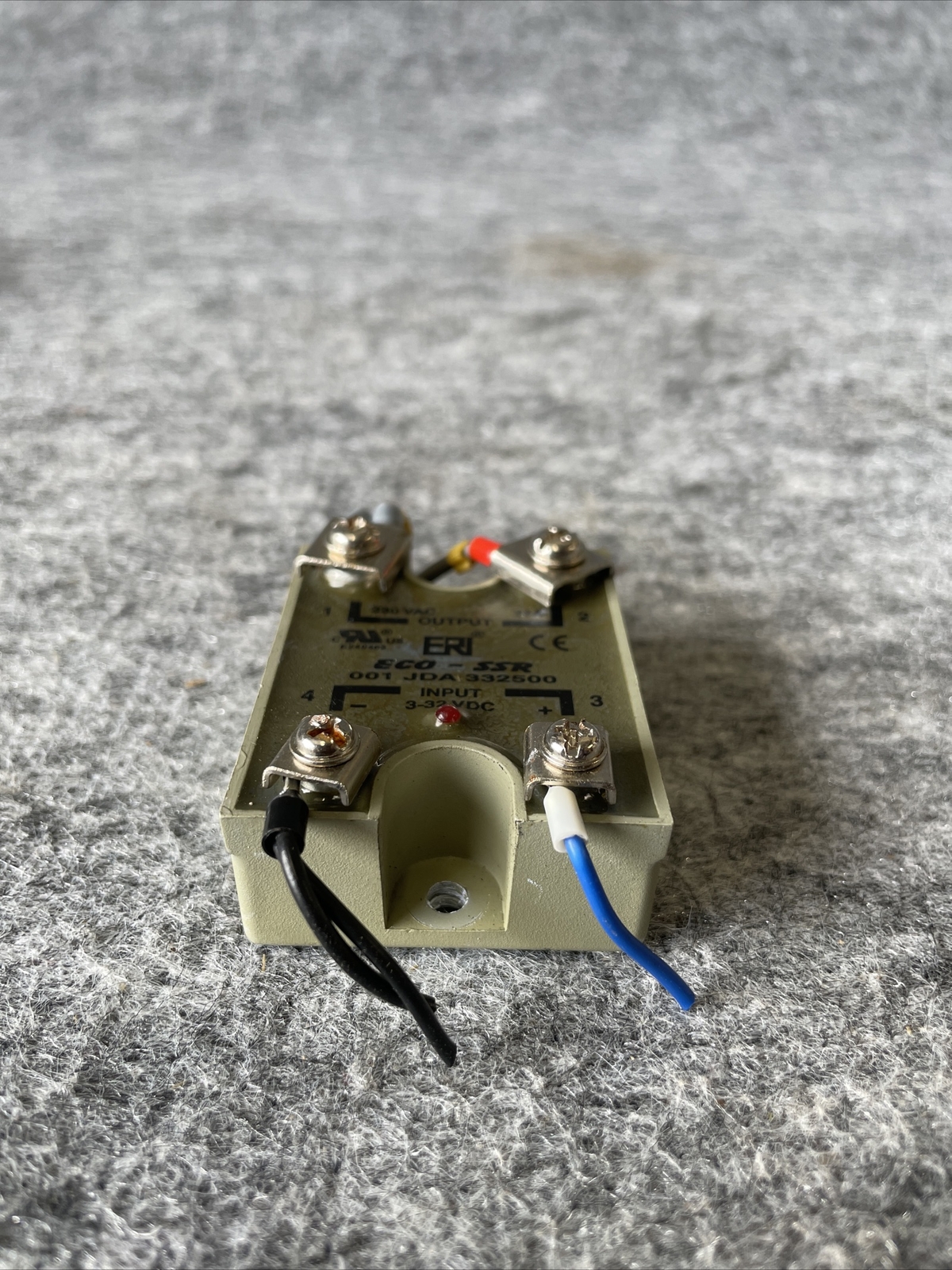 ECO-SSR 001 JDA332500 Solid State Relay 25A Used