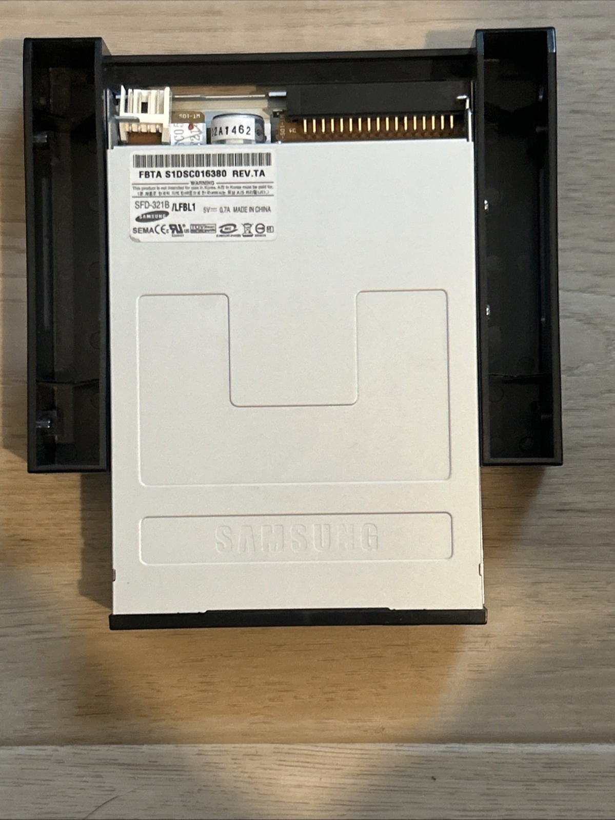 Samsung SFD-321B 3.5 inch 3 1/2 Internal Floppy Disk Drive - Untested