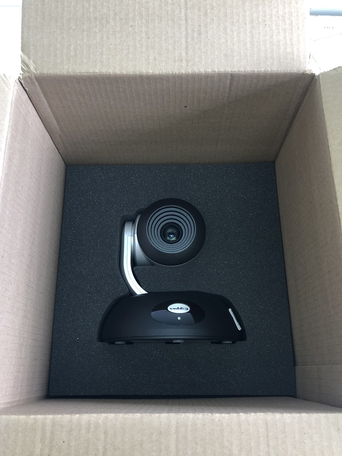 VADDIO ROBOSHOT 12 USB CONFERENCING CAMERA
