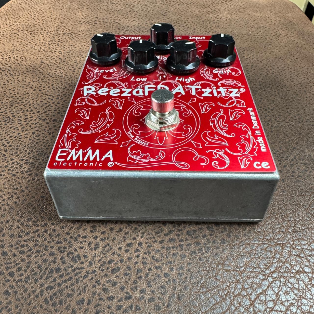 Emma Reeza Frat Zitz II Overdrive Distortion - Denmark