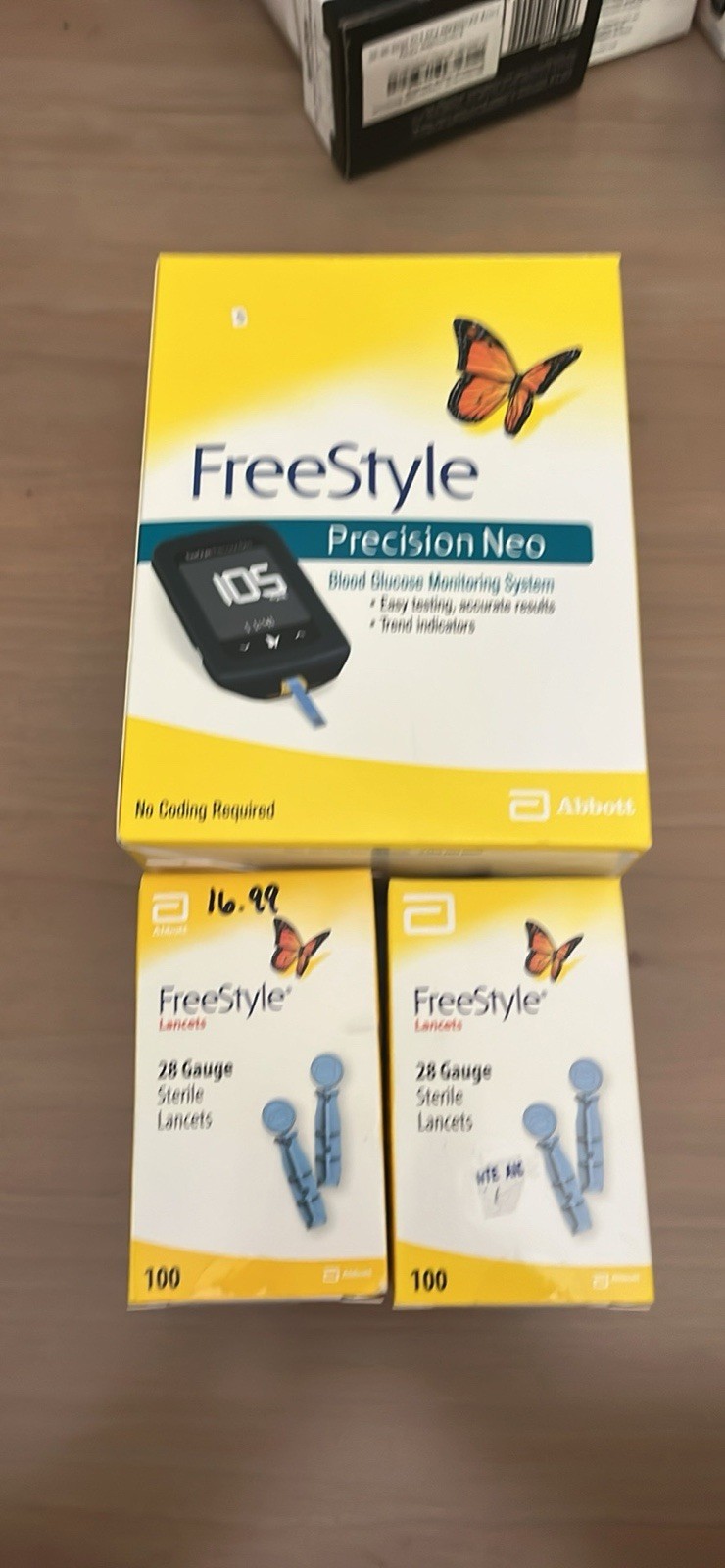 Freestyle precision neo with 200 gauge 28 lancets