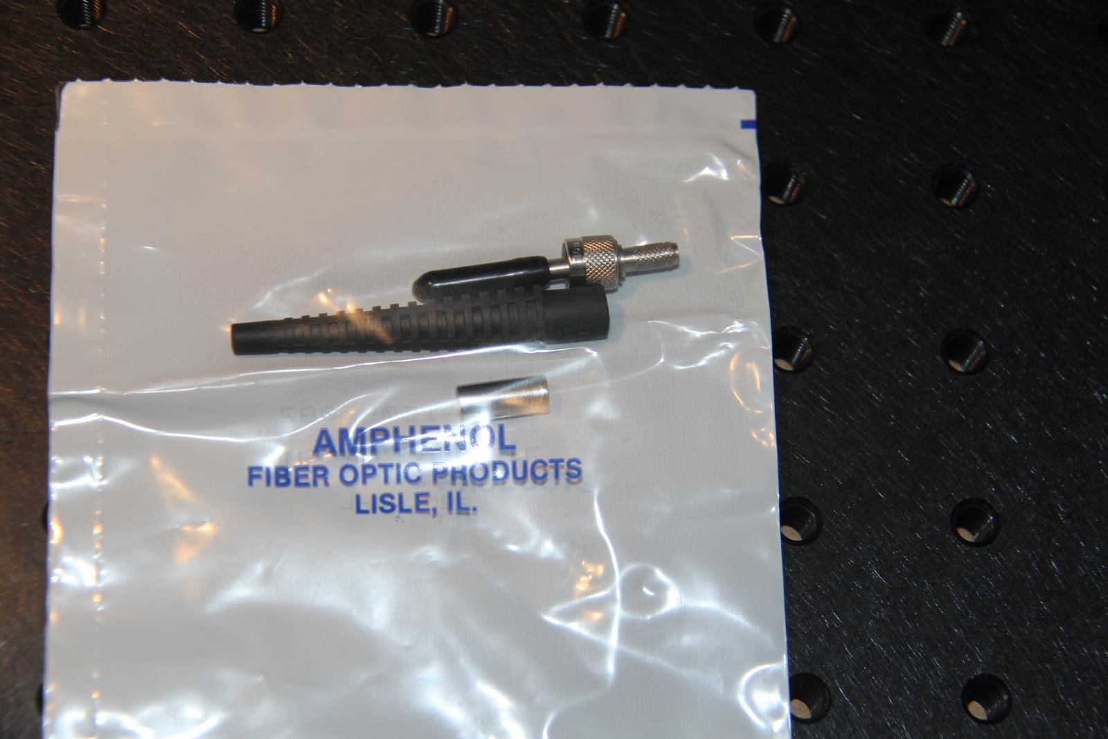 Amphenol Fiber Optics 905-150-5005-SMA 641 micron Fiber Optic Connector