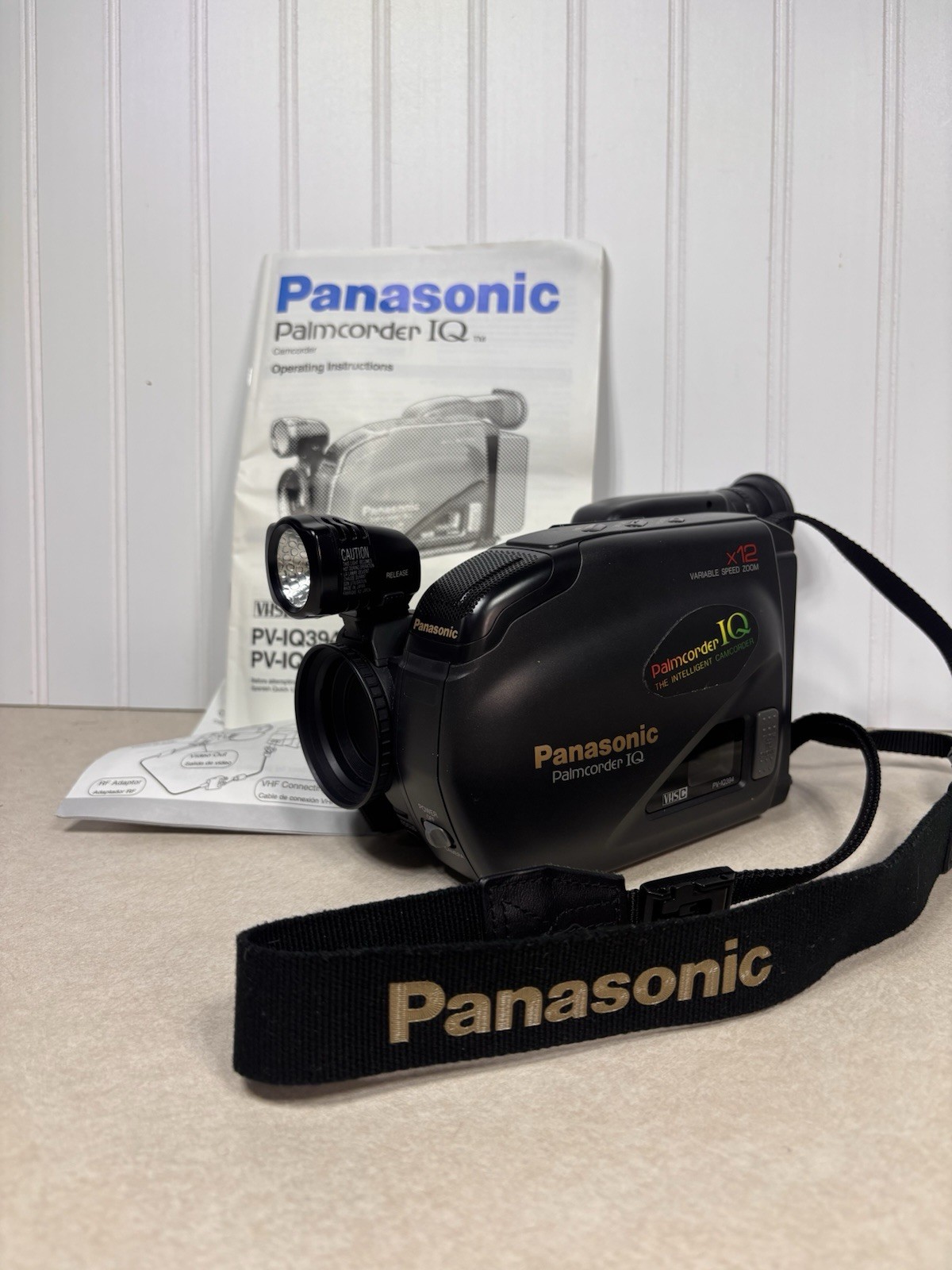 Panasonic Palmcorder IQ Intelligent Camcorder /Instructions NO BATTERY UNTESTED