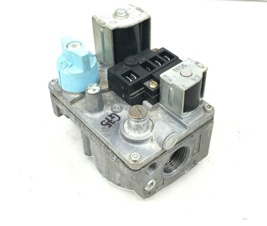 White Rodgers 36E93 301 HVAC Furnace Gas Valve Carrier EF32CW183A used #G75