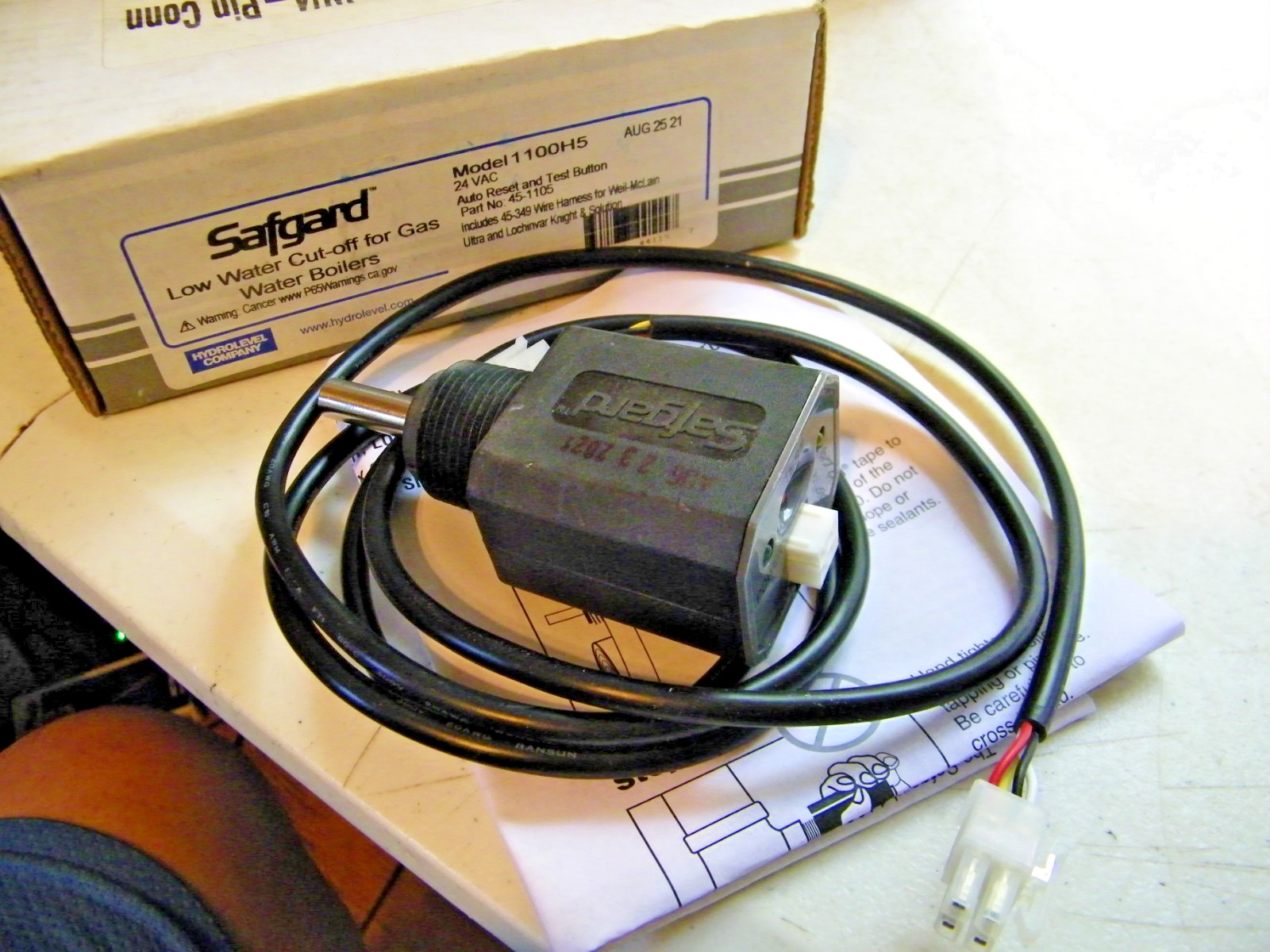 Safgard Model 1100H5, 45-1105 24VAC Low Water Cut-Off for Gas Water Boilers