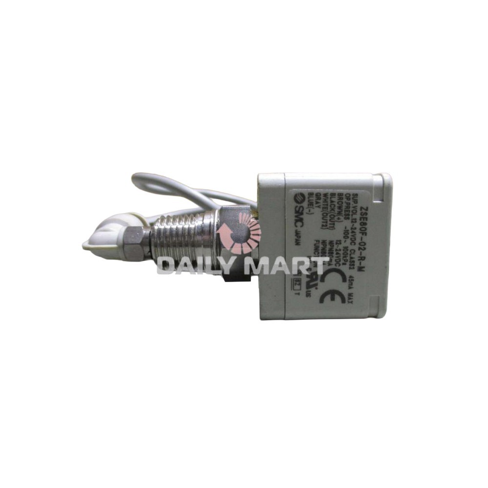 New In Box SMC ZSE80F-02-R-M Pressure Switch Sensor