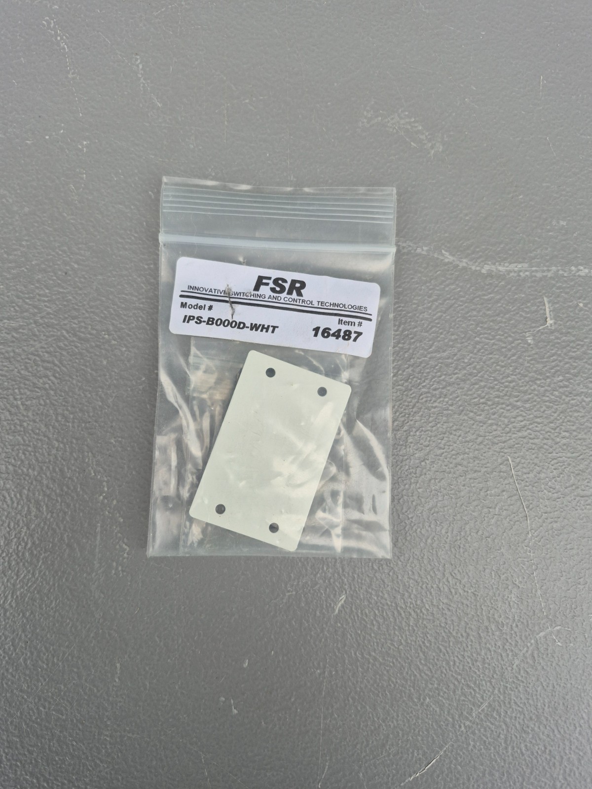 Brand New Set of 2 IPS Audio Connector B000D-WHT Item 16487 FSR IPS-B000D-WHT