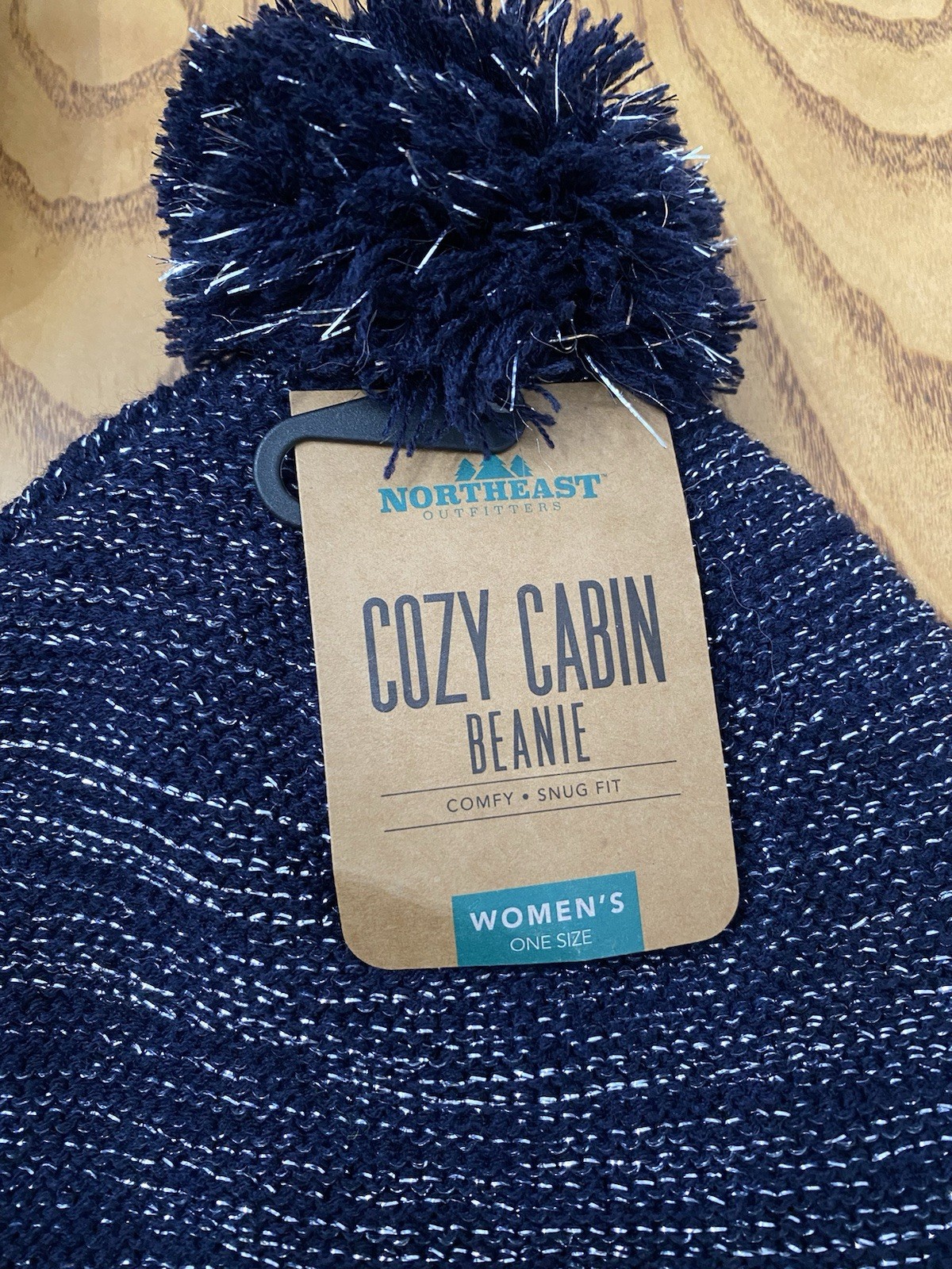NORTHEAST OUTFITTERS WOMENS NEO COZY CABIN BLACK POM BEANIE OSFM NWT $30