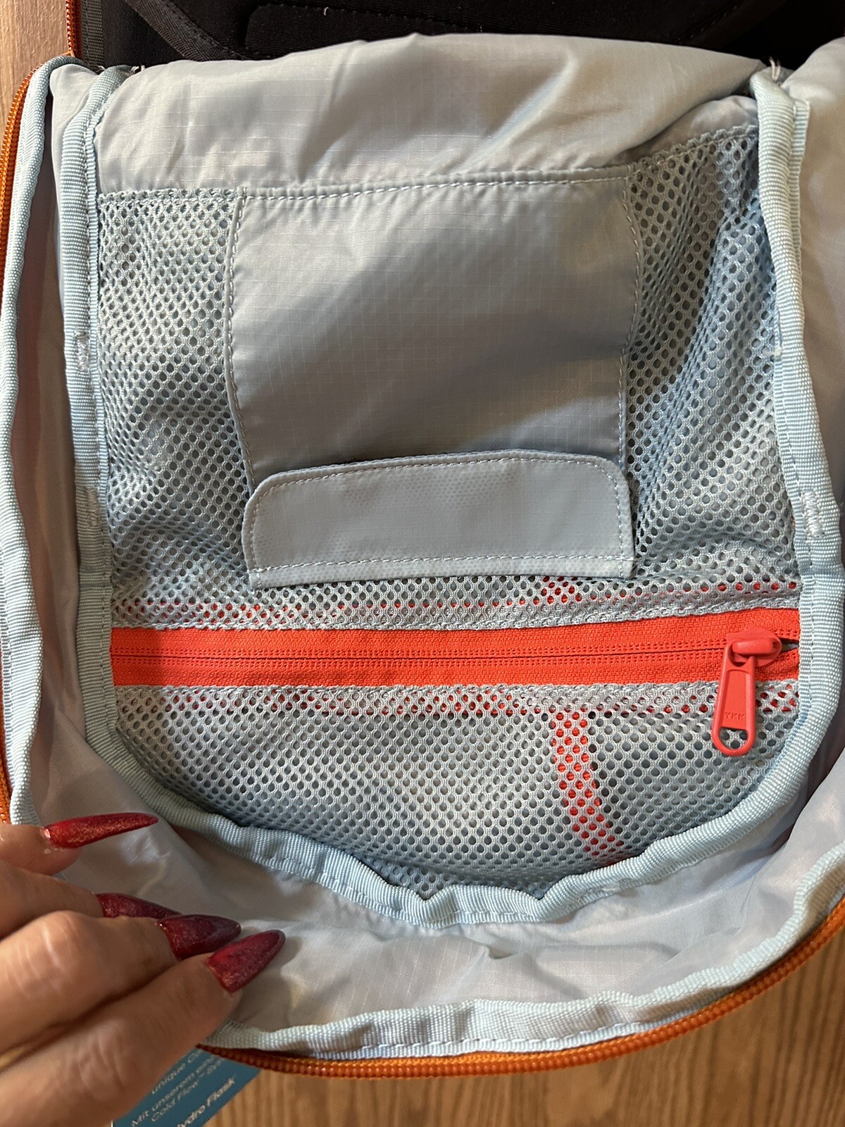 Hydro Flask Down Shift Backpack -14 Liter Water Pocket Hydration Pack Orange NEW