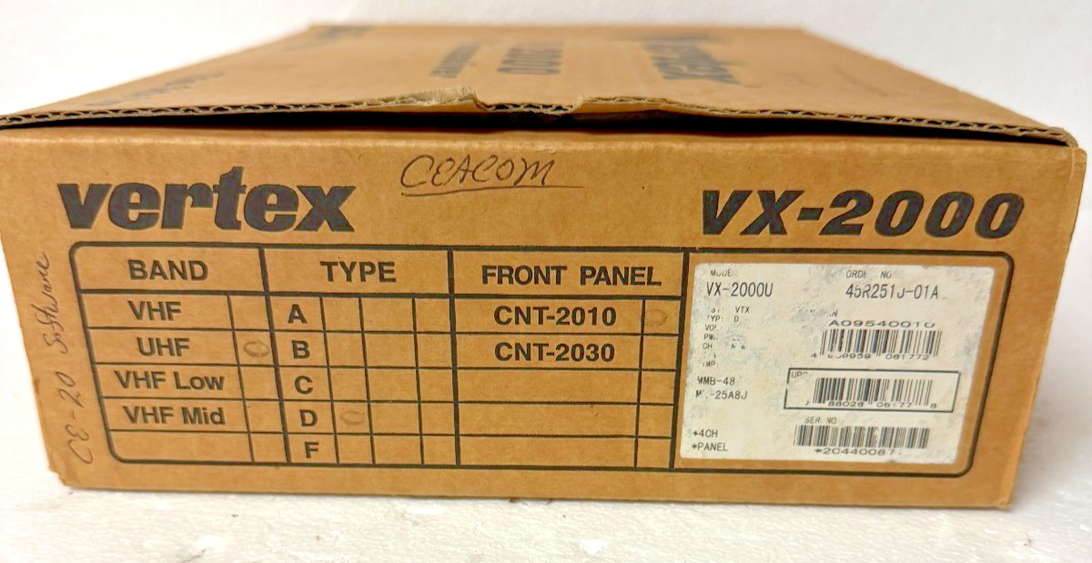 KENWOOD VX-2000 UHG FM TRANSCEIVER