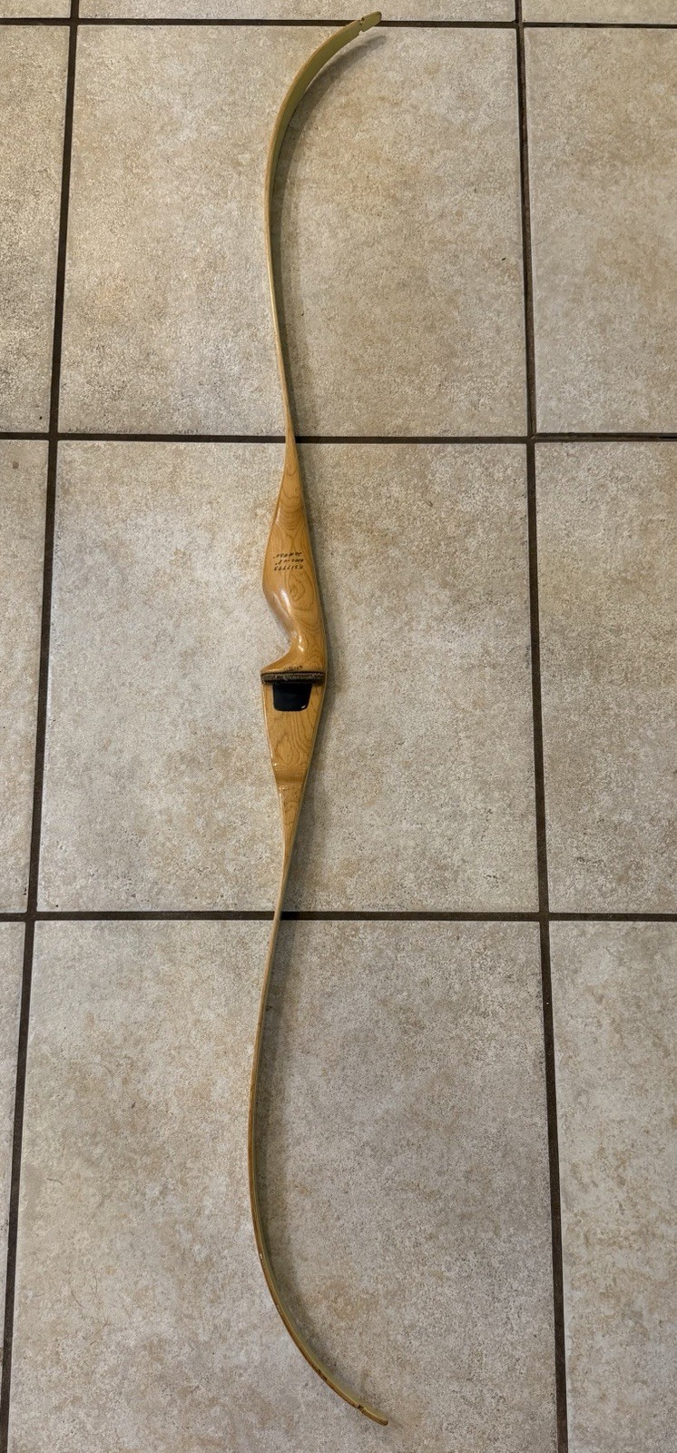 Bear Little Bear Youth Bow White Glass 48”-20#@24” Made 1971