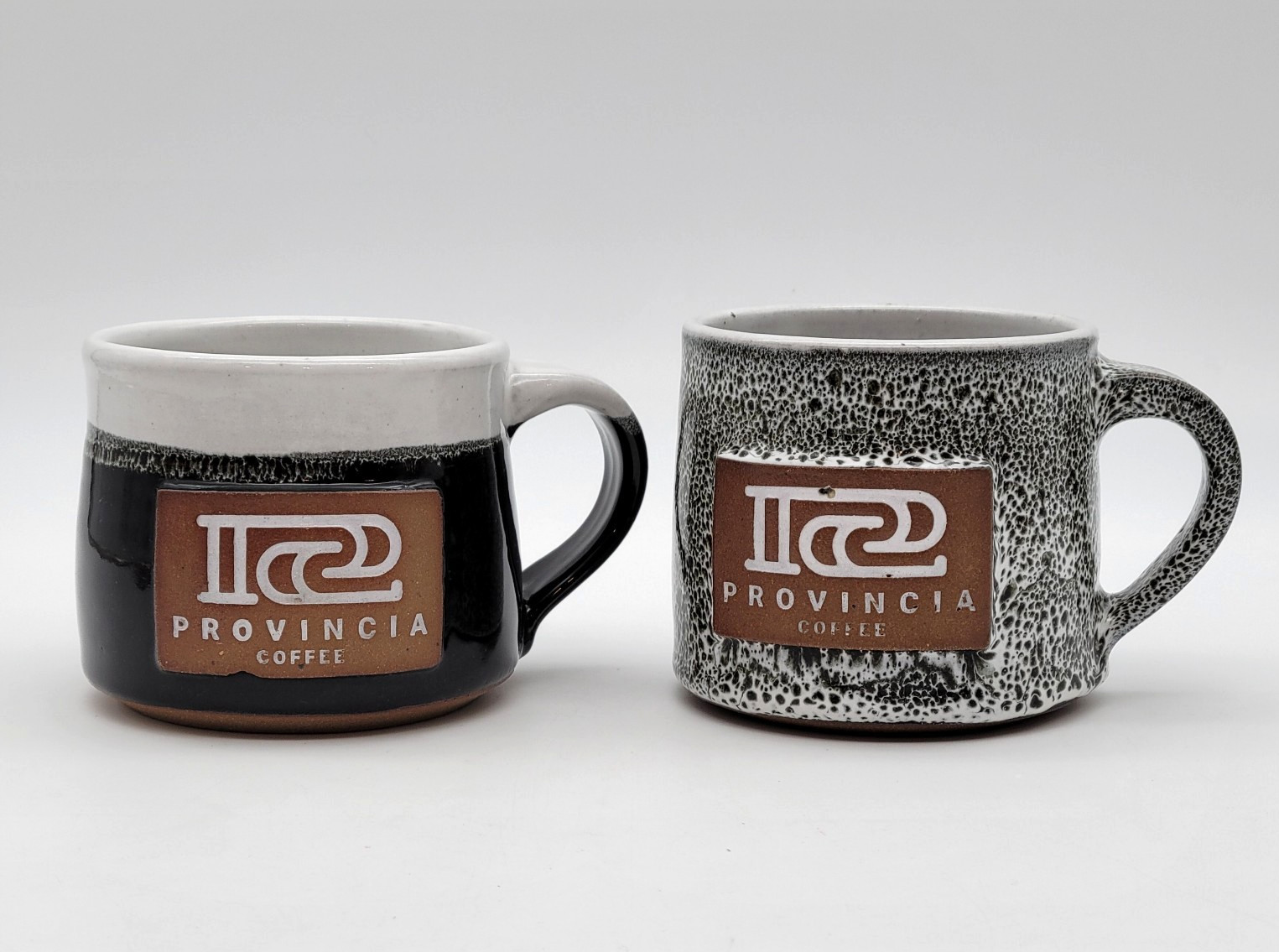 Set of 2 Provincia Coffee Stoneware Mugs Spotted Leo Black/White Pottery Signed