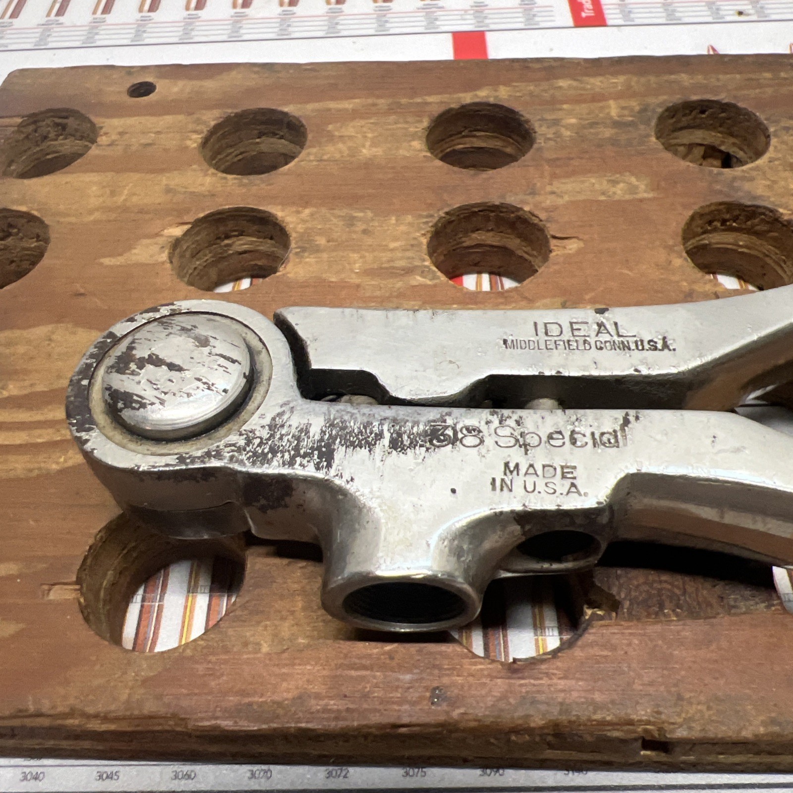 ANTIQUE IDEAL MFG. CO. BULLET MOLD RELOADING TOOL 38 SPECIAL