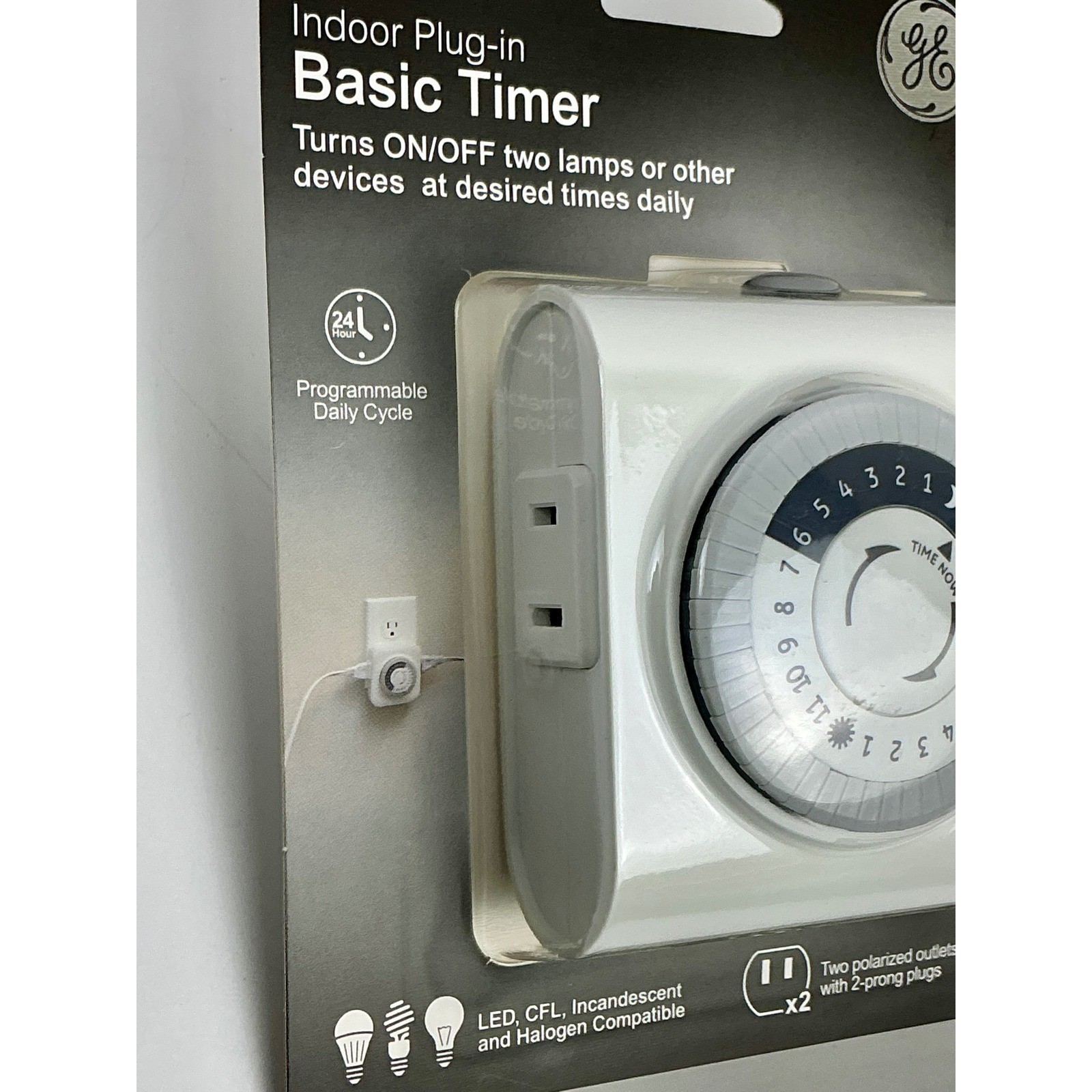 GE UltraPro Indoor Plug-In Basic Timer 2-Pack 2-Outlet 24-Hour Programmable