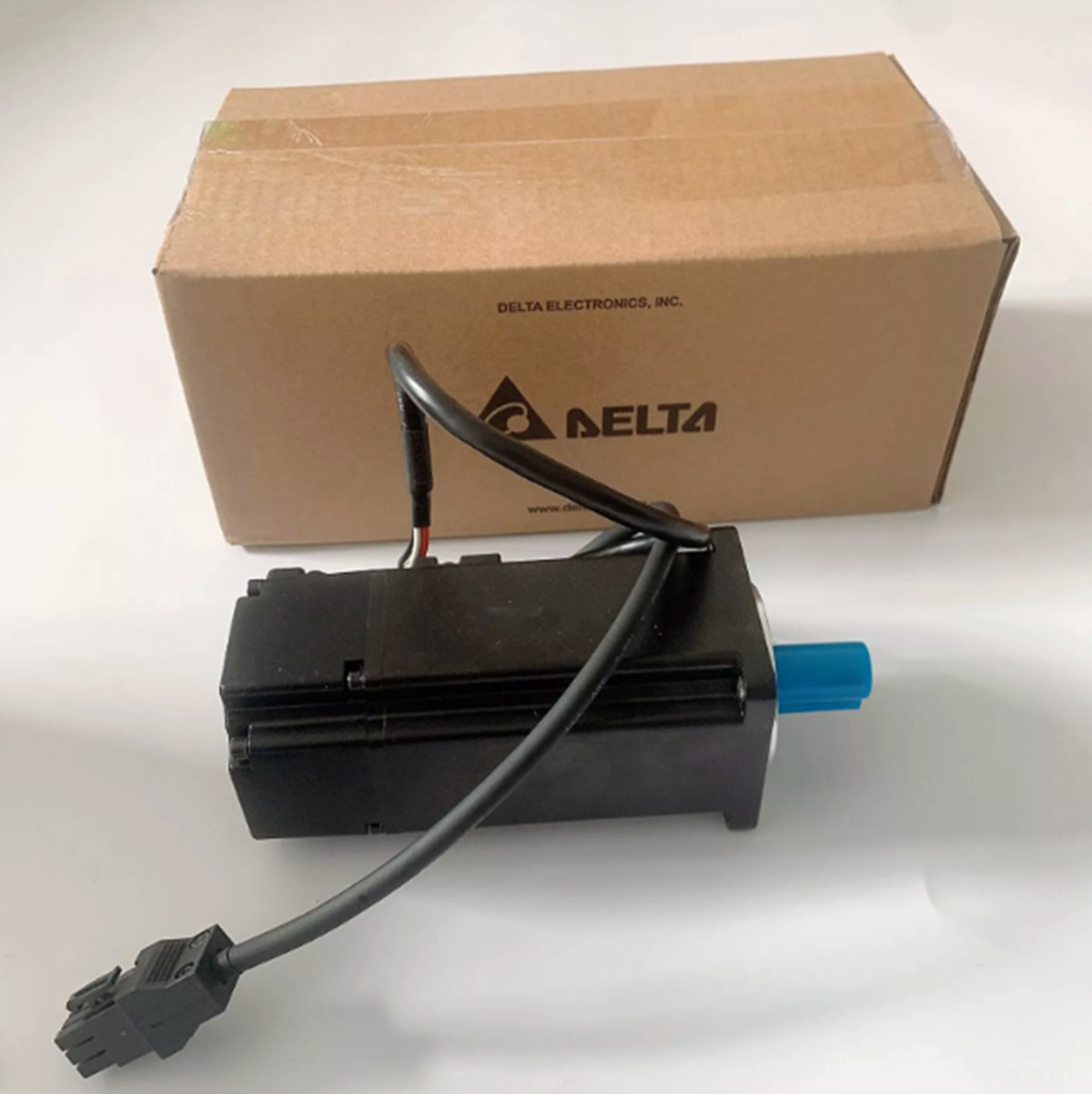 NEW DELTA Servo Motor ECMA-C20604ES