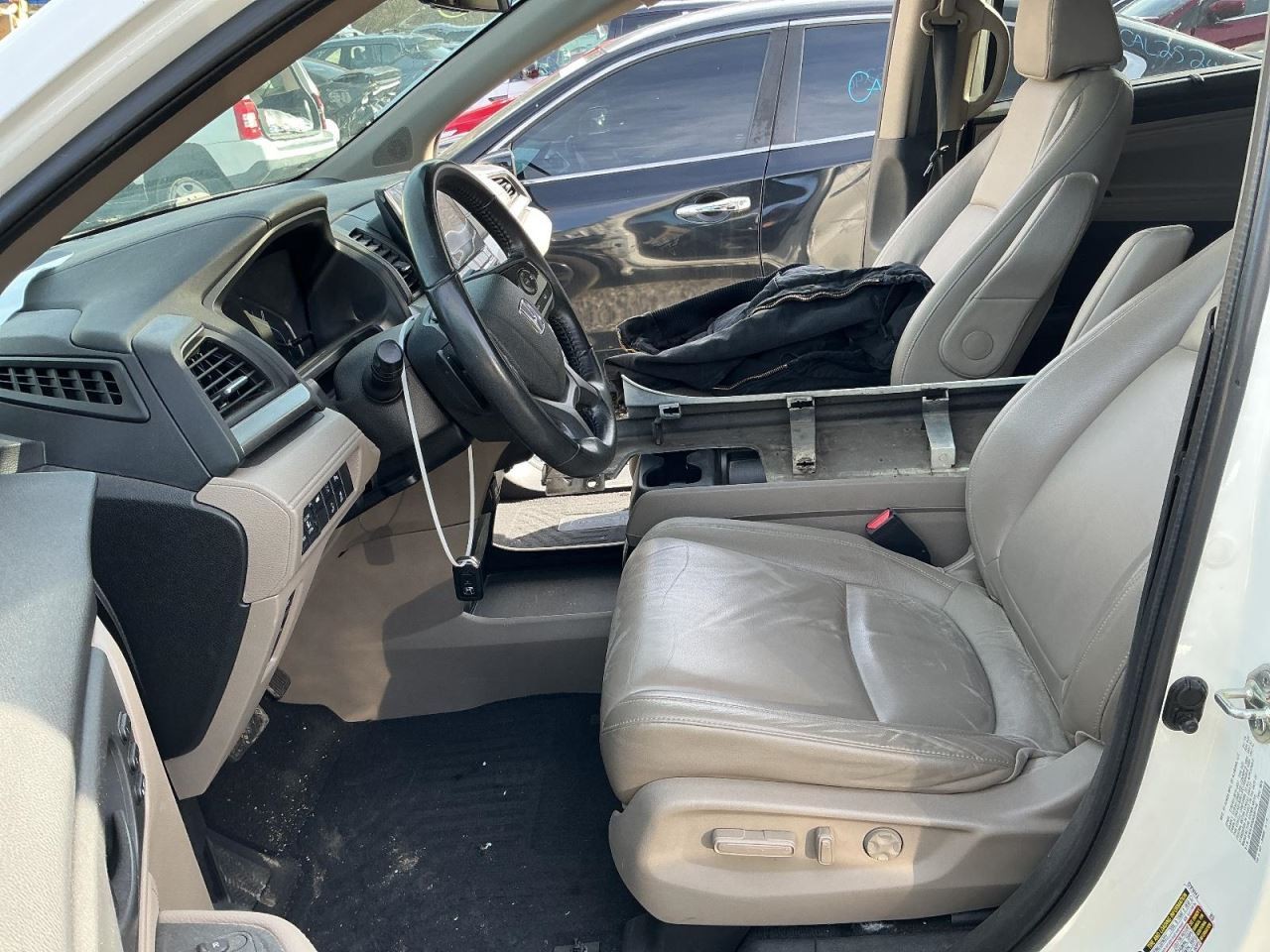 ODYSSEY 2019 Glove Box 4922867