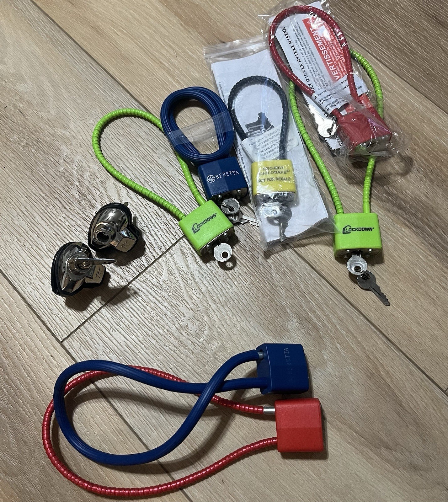 Gun Cable Lot (5) w/ Key + 2 That Are Missing Keys + Winchester Trigger Locks