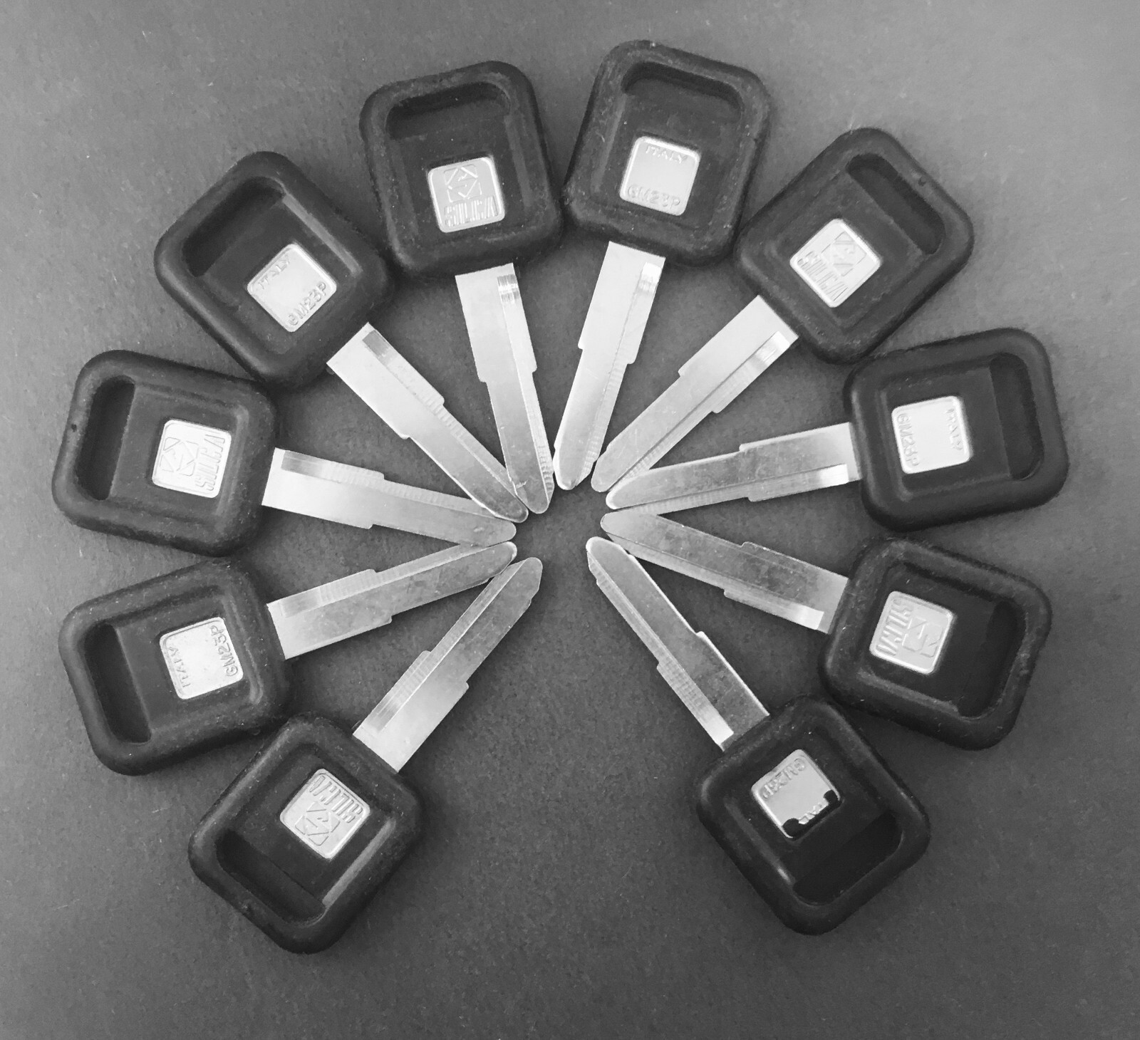 Lots of 2/5/10 GM23P DC3-P Type Key Blanks for GM and Others