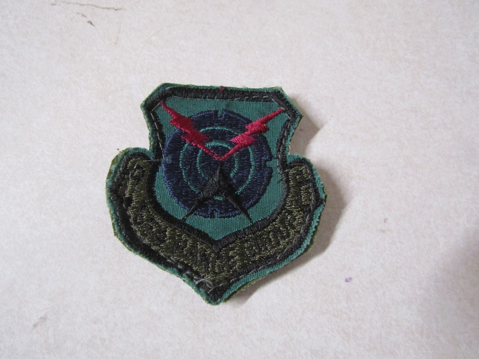 MILITARY PATCH OLDER COLORED HOOK & LOOP US AIR FORCE 554 RANGE GROUP
