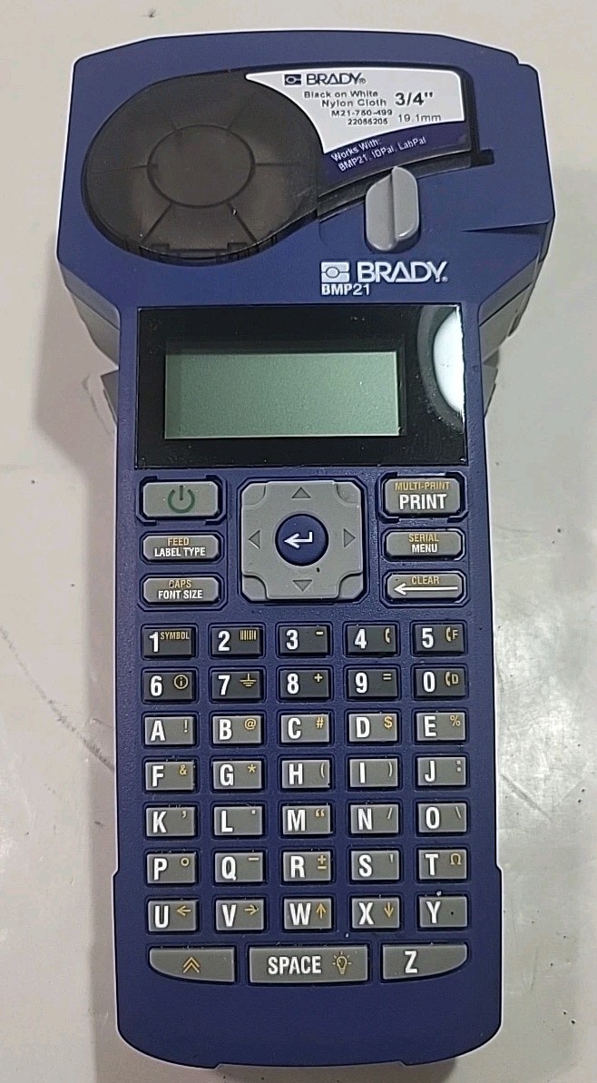 Brady BMP21-LAB Handheld Label Printer, Bundle Battery (No Power Cord) Works
