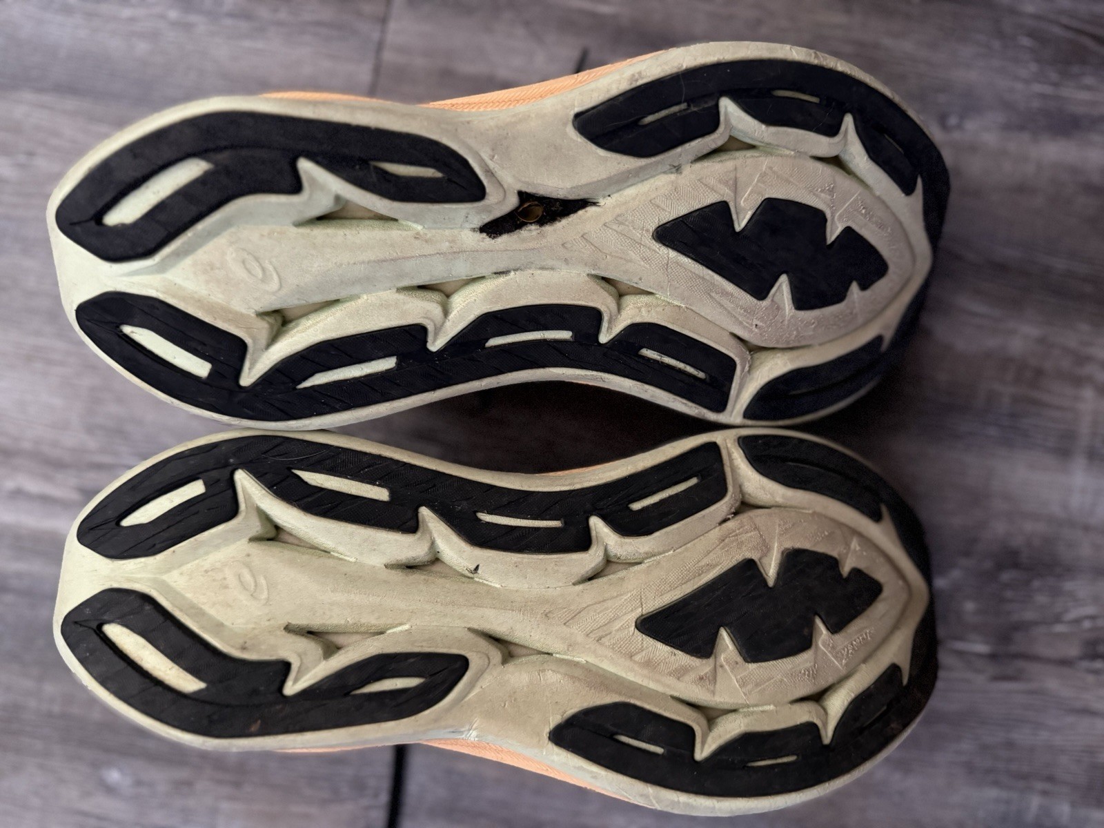 ASICS Superblast 10.5