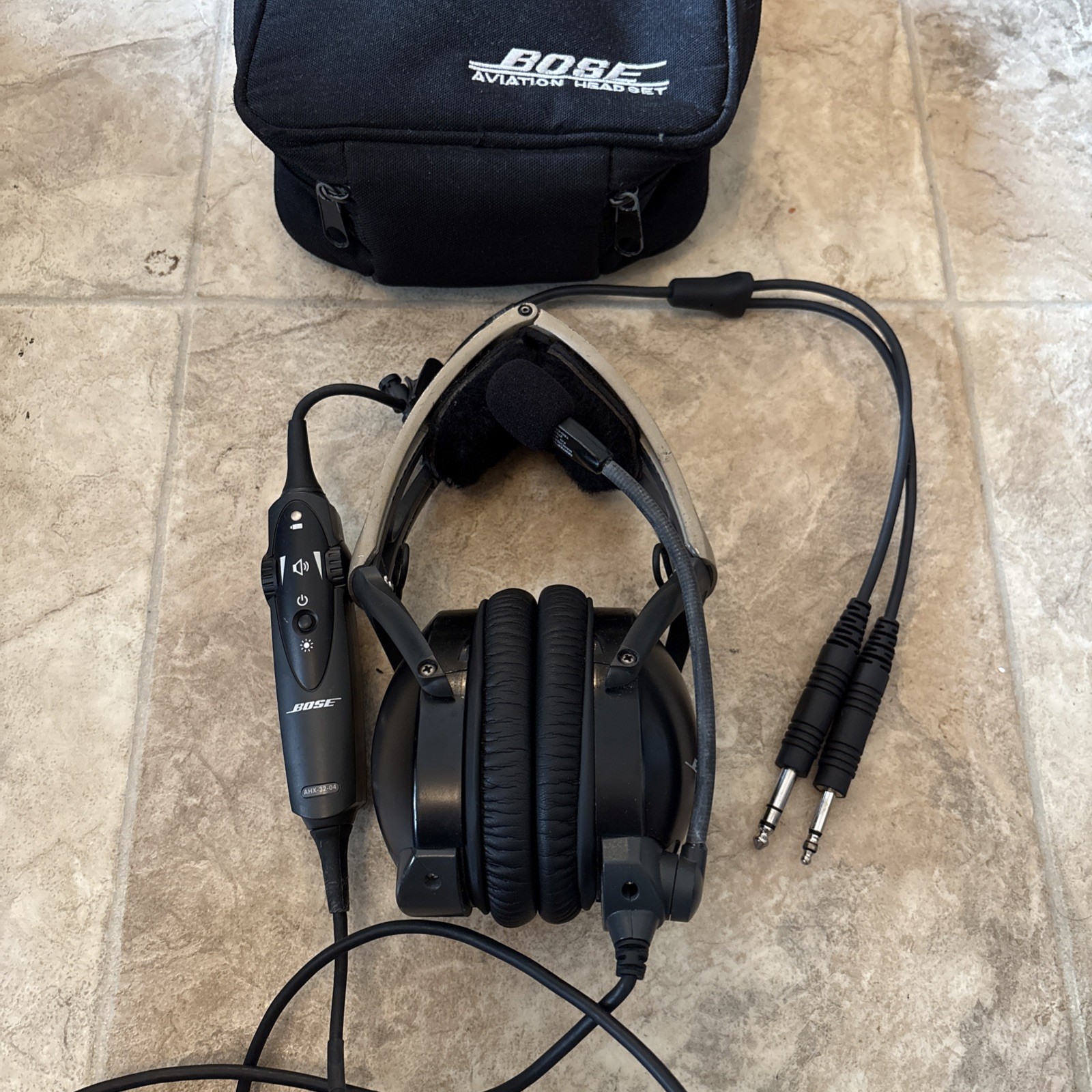 Bose X Aviation A10 Dual GA Plugs Headset AHX-32-01