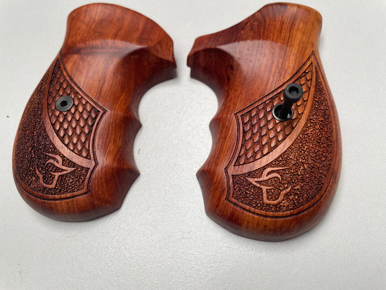 Cool Hhandle Grips For Taurus Small Frame M85 605 850 851 905 941.38 Special
