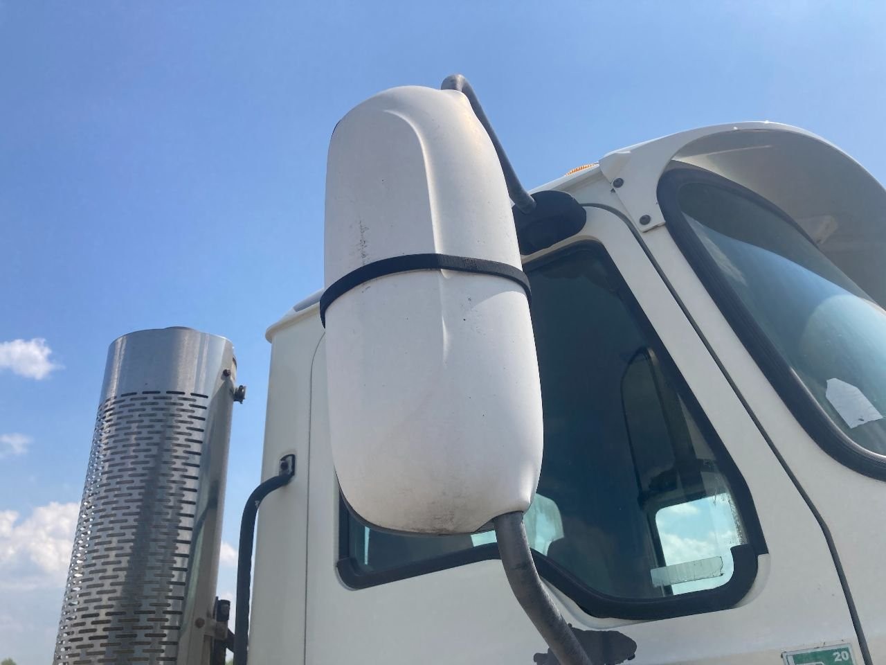 2005-2007 Mack CXN POLY Right/Passenger Door Mirror - Used