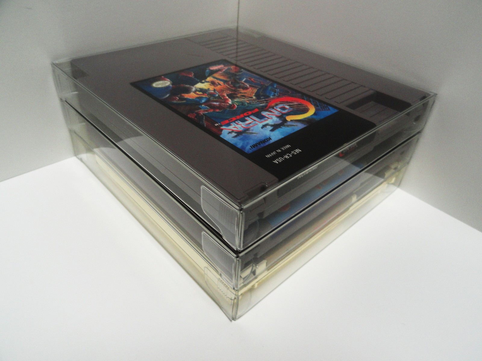 10 NES Cartridge Protectors  New Crystal Clear Cases Sleeves  Nintendo Carts Box