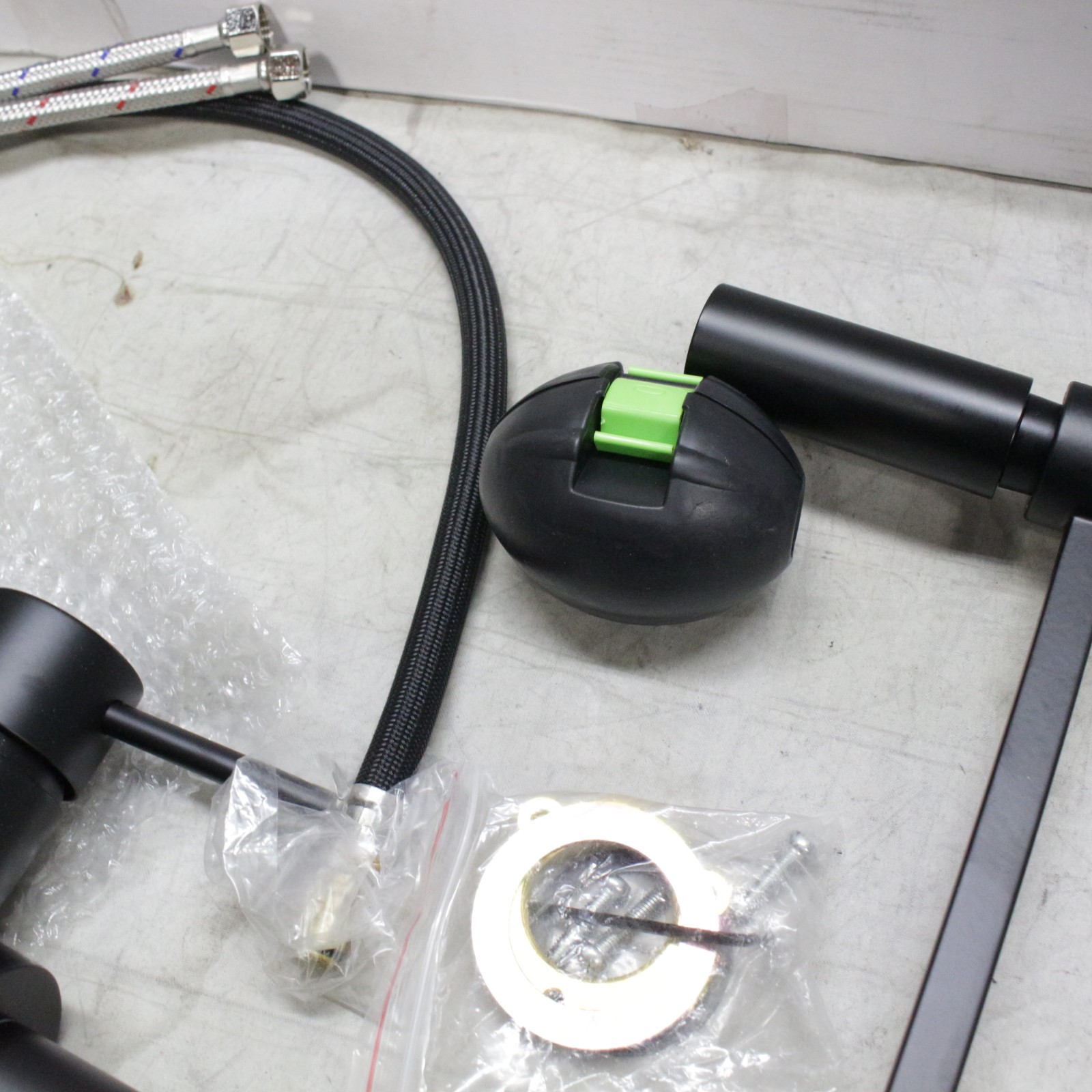 Miseno MNO6557FB Mia Pulldown Kitchen Faucet, Flat Black