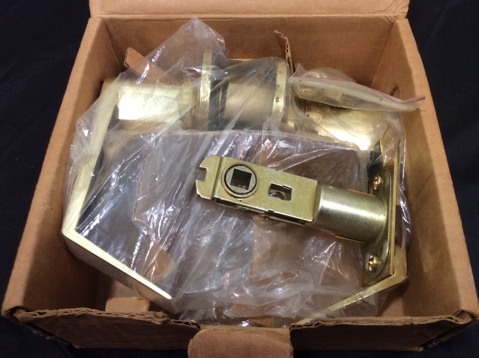 Falcon Grade 2 Storeroom Function Lever Set,  FNB581D605KD-Locksmith