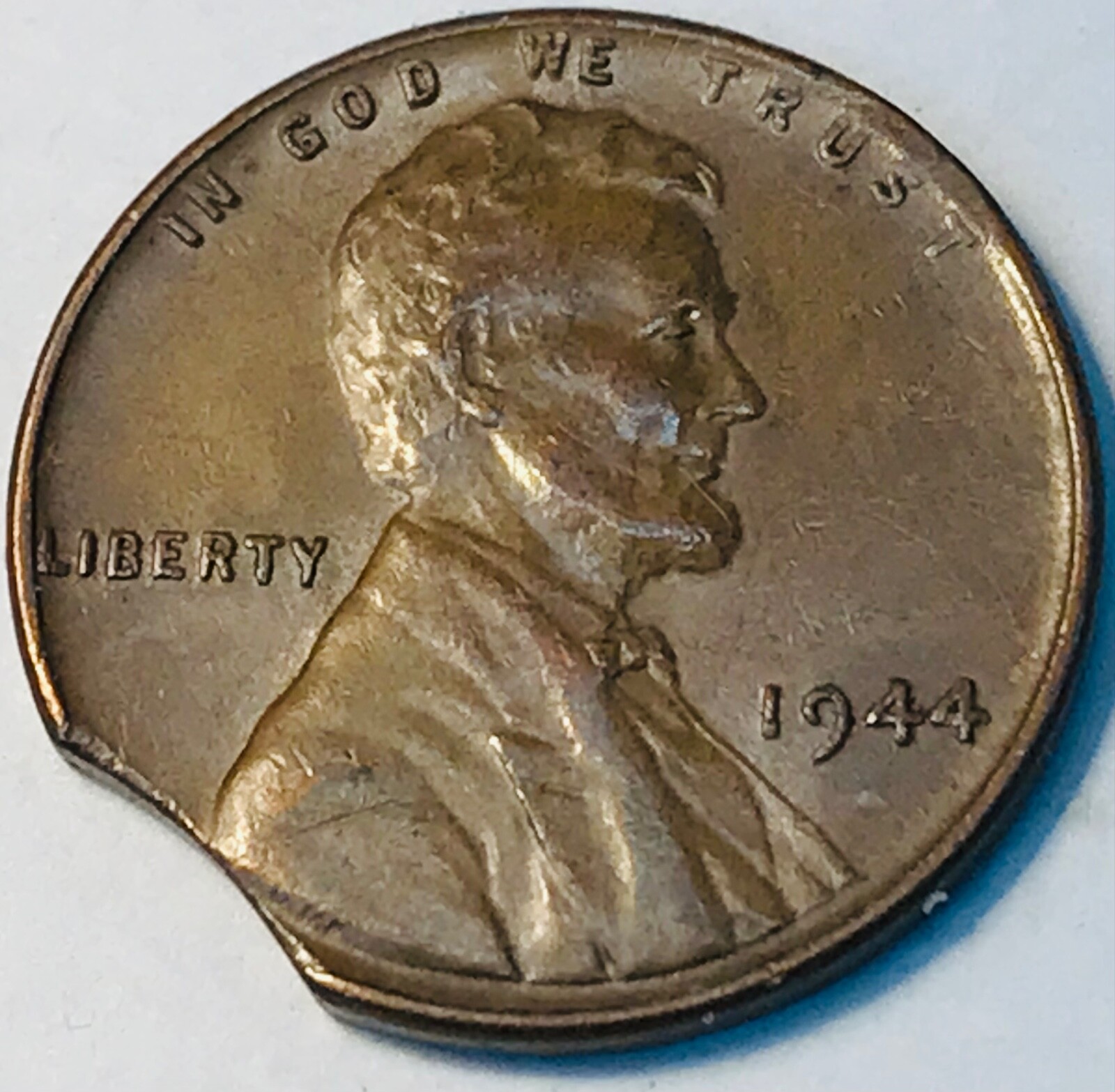 1944 Lincoln Wheat cent with curved clip