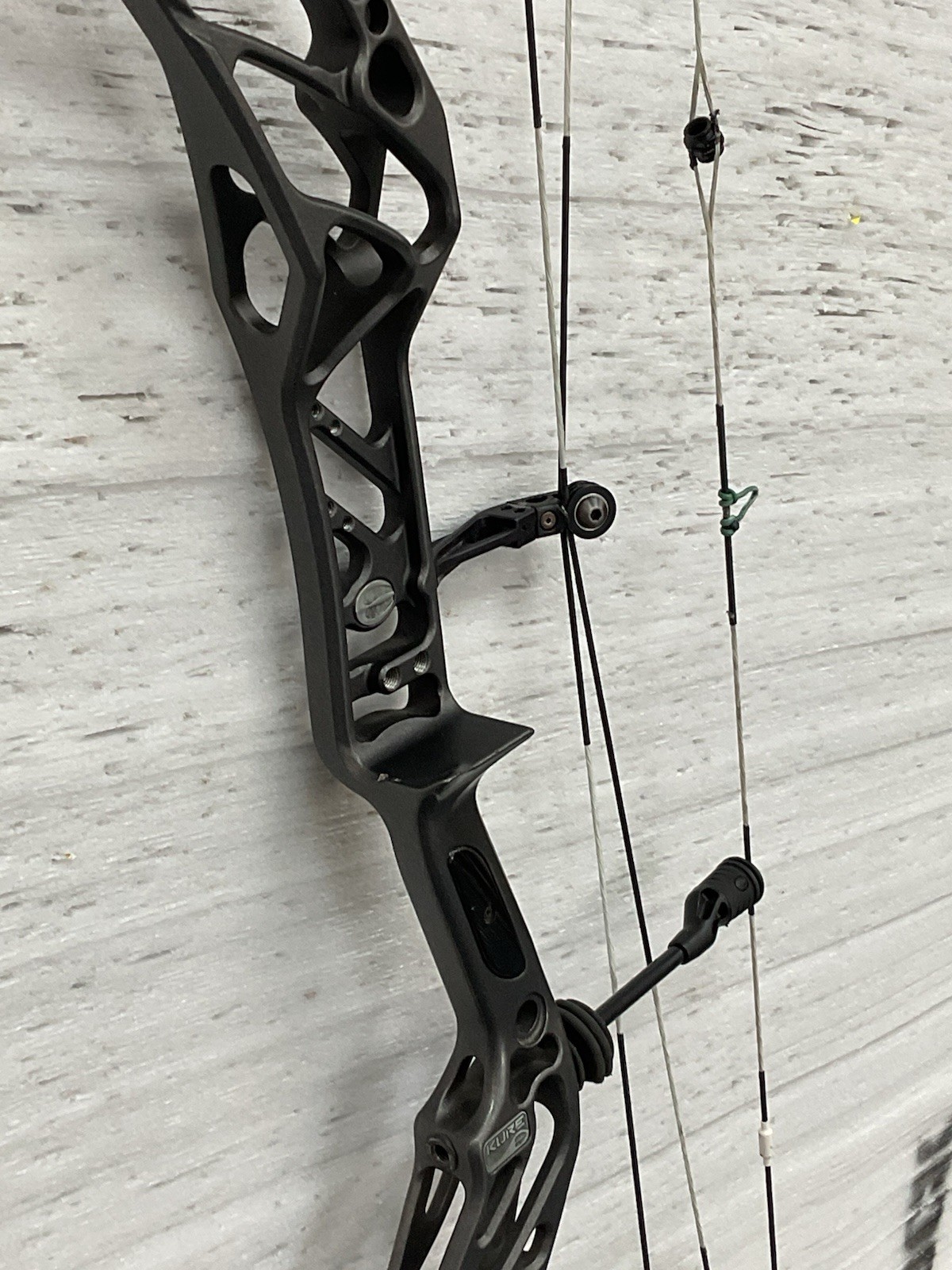 Elite Kure #65, RH In Graphite Gray