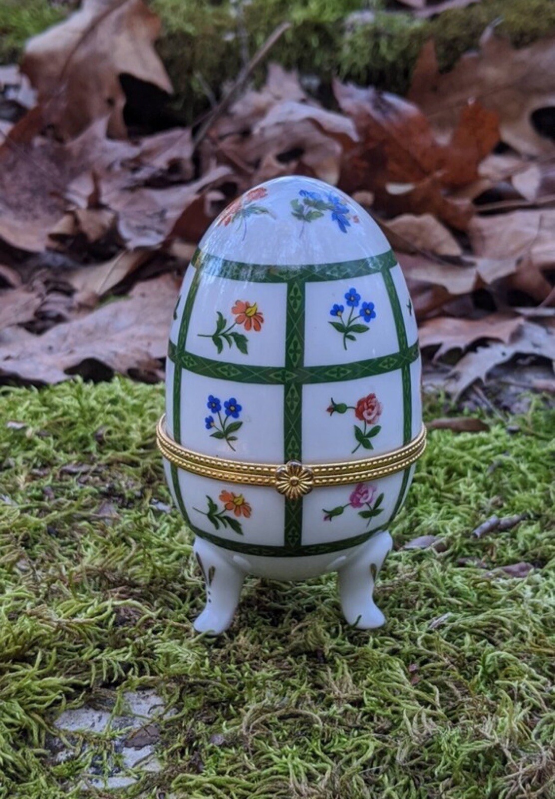 Vintage Ceramic Egg Trinket Box