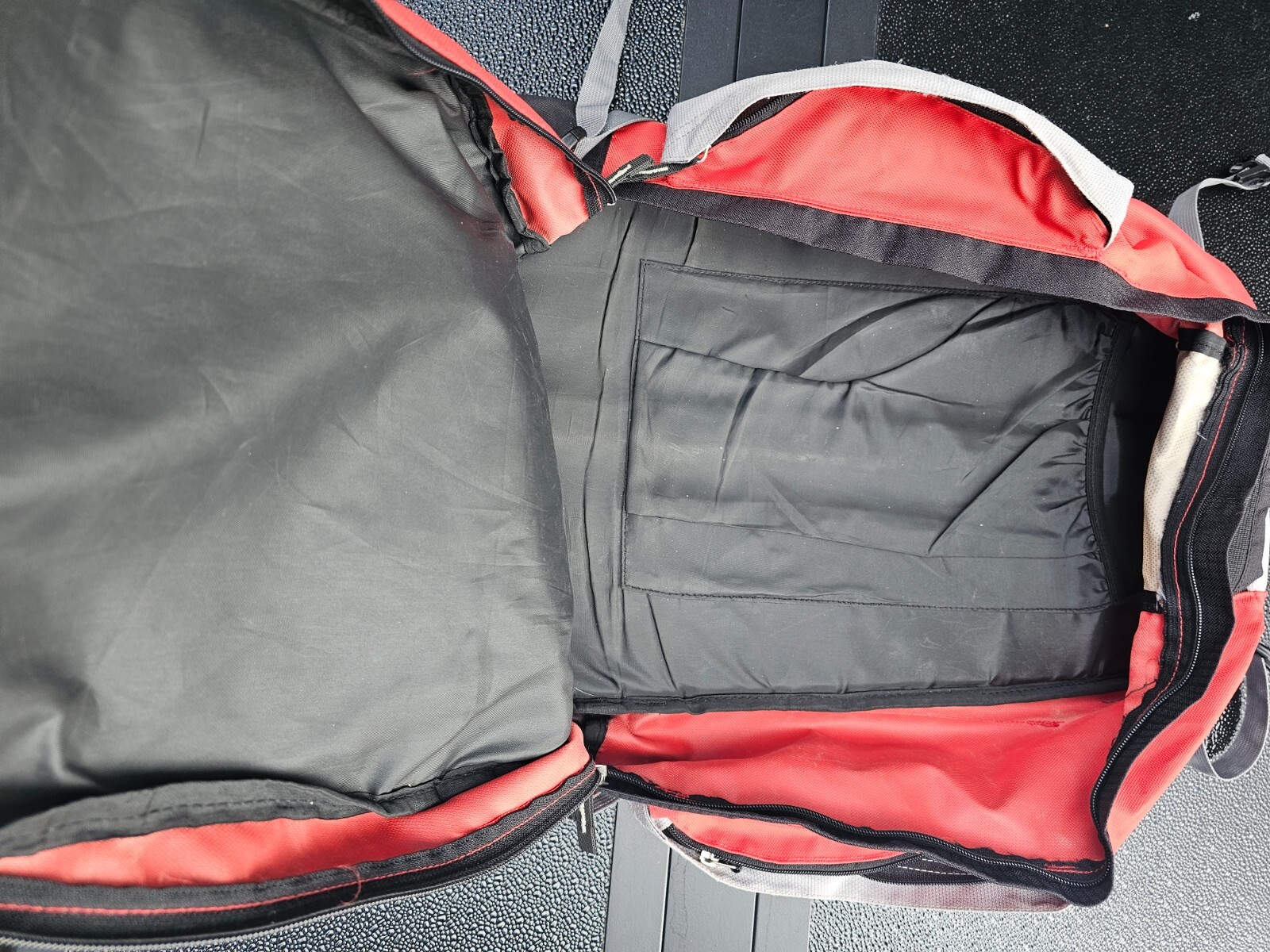 Cabelas Hiking Hydration Internal Frame Backpack CB26157 Orange Black Gray