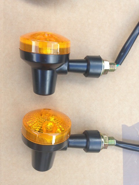 UNIVERSAL MOTORCYCLE INDICATOR WIRING LOOM HARNESS KIT RELAY 4 X INDICATORS