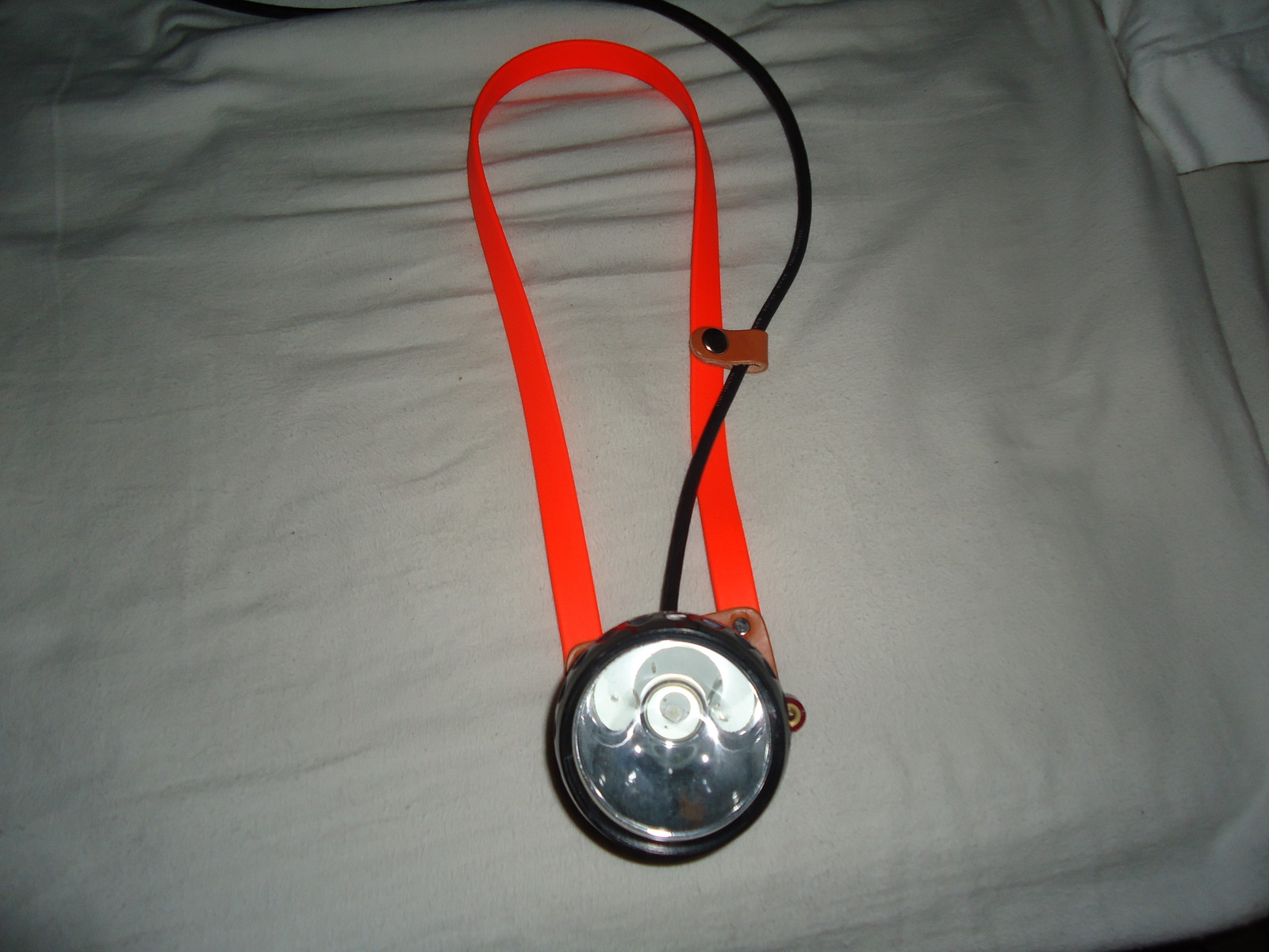 COON HUNTING LIGHT NECK STRAP