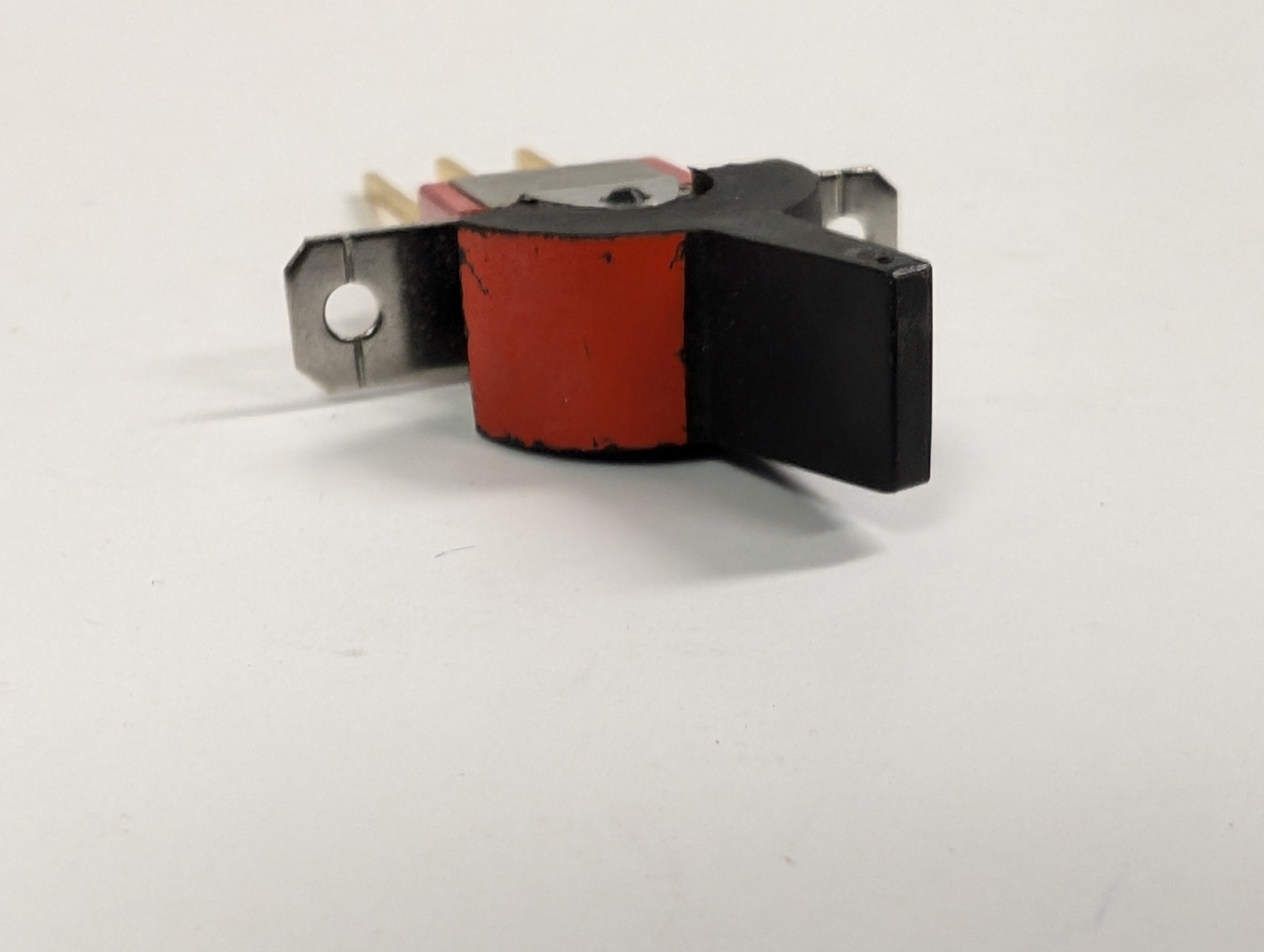 C&K SPDT ROCKER HANDLE SWITCH