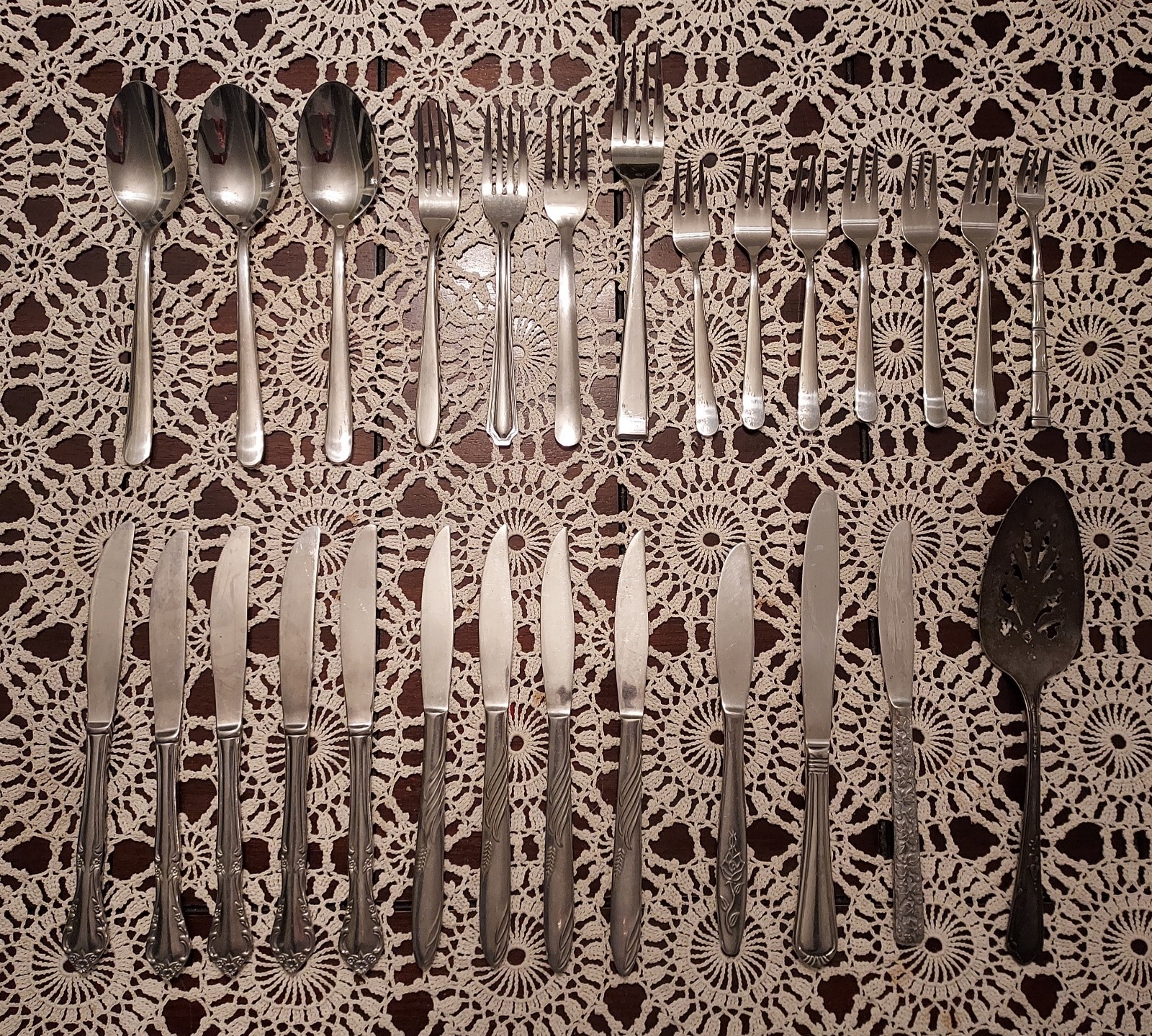 Estate Lot of 27 Vintage Mixed Stainless Silverware Flatware Spoons Forks Knives